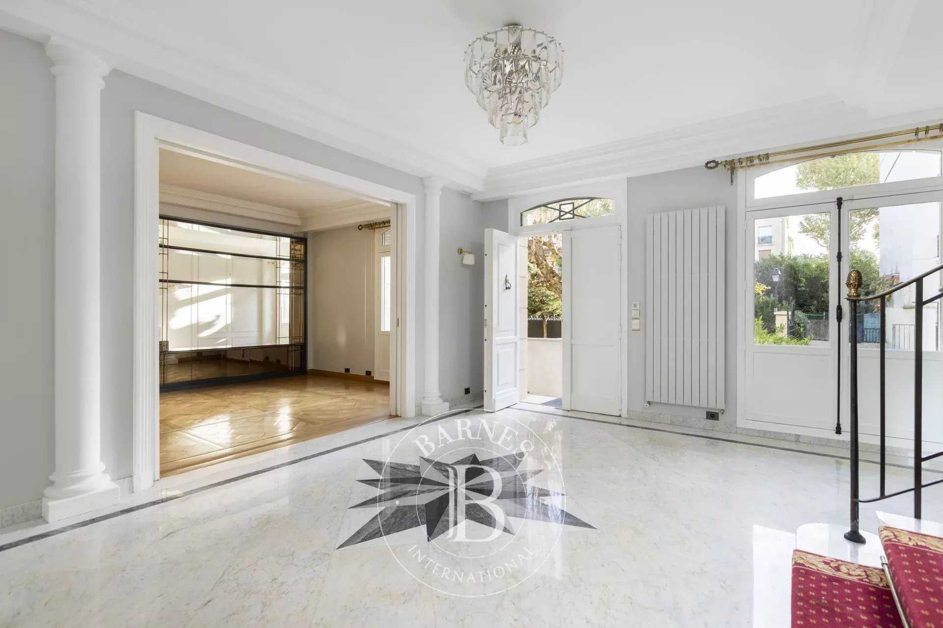 Neuilly-sur-Seine  - Mansion 4 Bedrooms