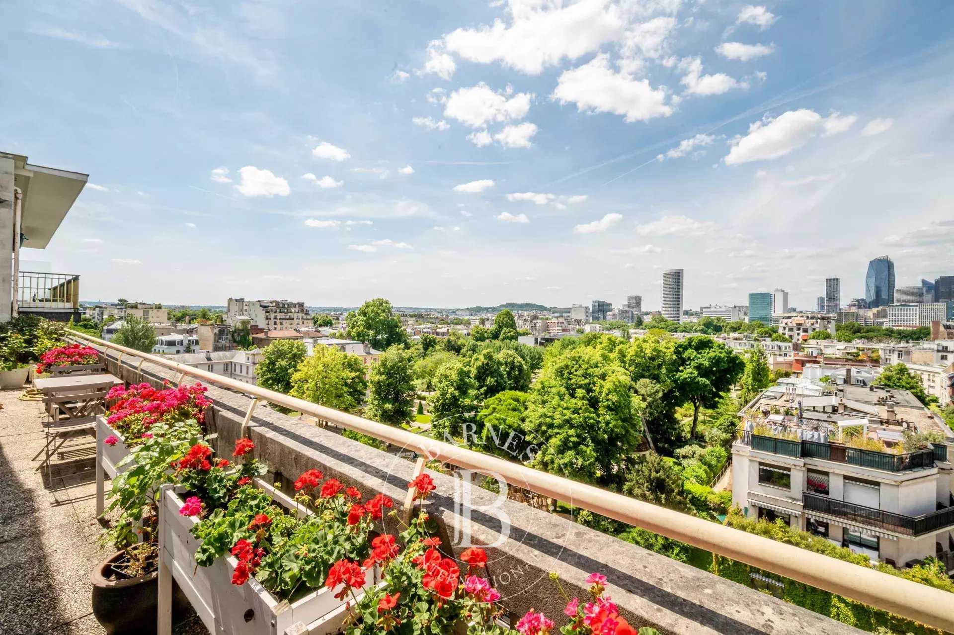 Neuilly-sur-Seine  - Apartment 5 Bedrooms