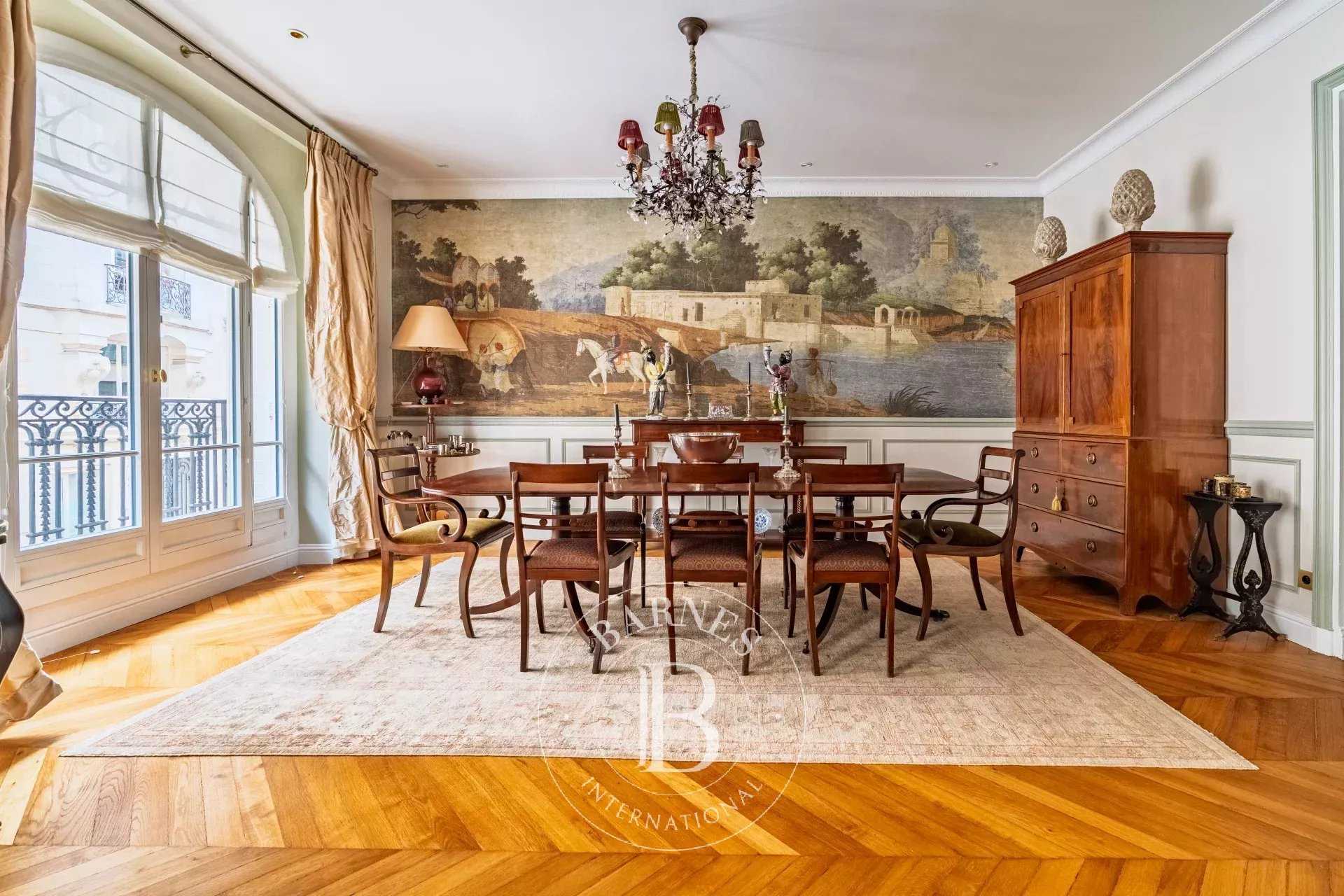 Neuilly-sur-Seine  - Appartement 6 Pièces 3 Chambres