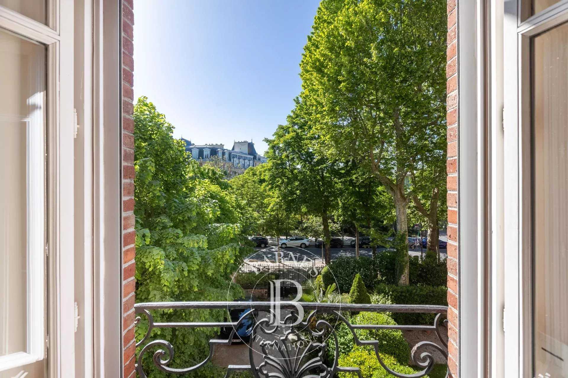 Neuilly-sur-Seine  - Apartment 4 Bedrooms