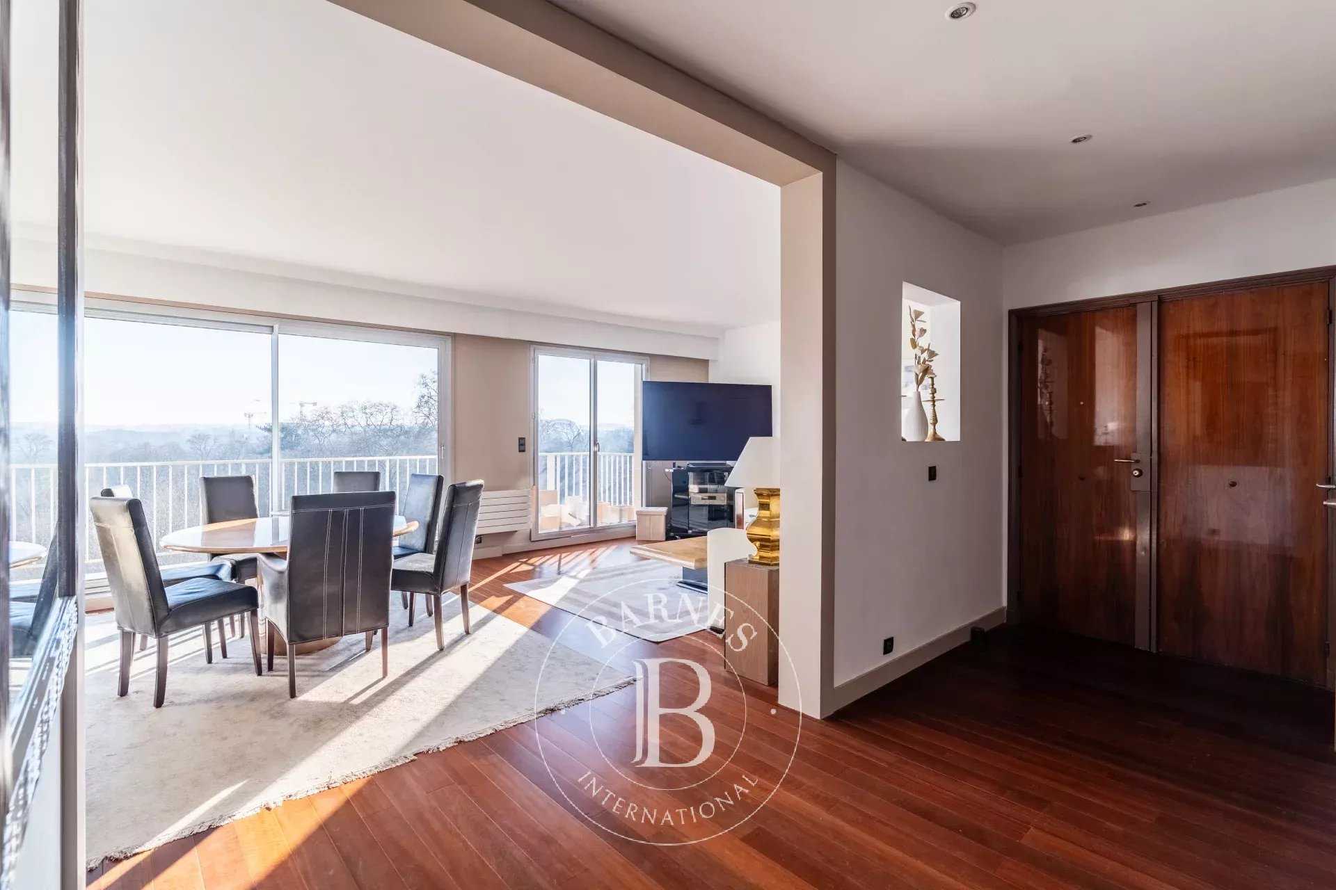 Neuilly-sur-Seine  - Apartment 3 Bedrooms