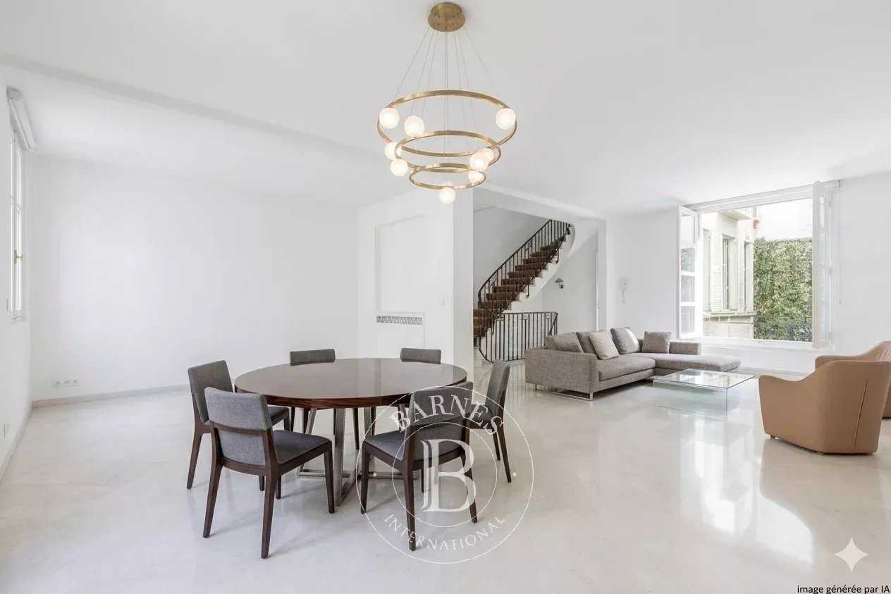 Neuilly-sur-Seine  - Mansion 4 Bedrooms