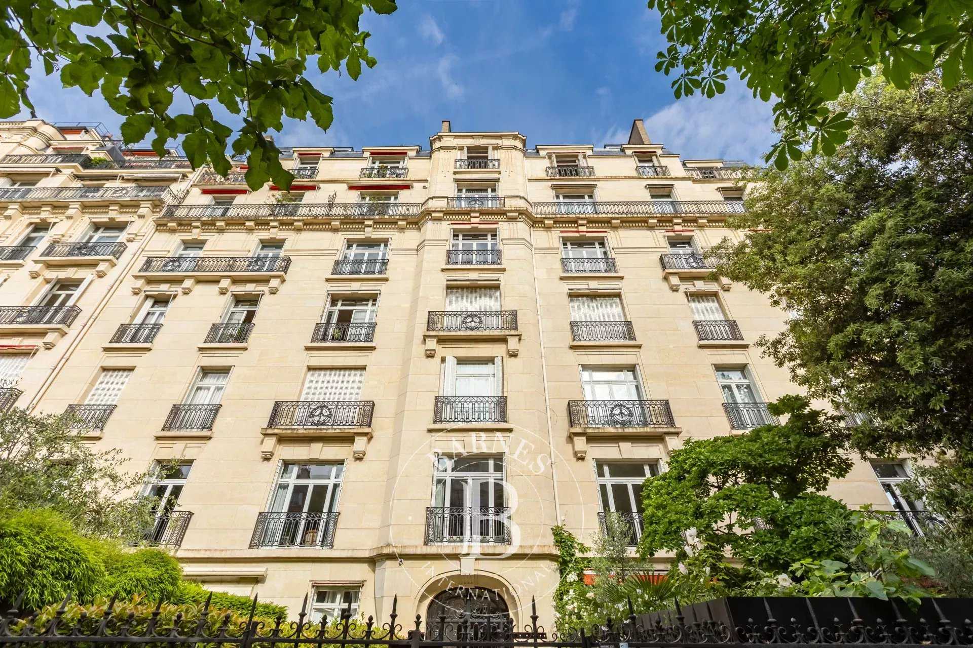 Neuilly-sur-Seine  - Apartment 4 Bedrooms