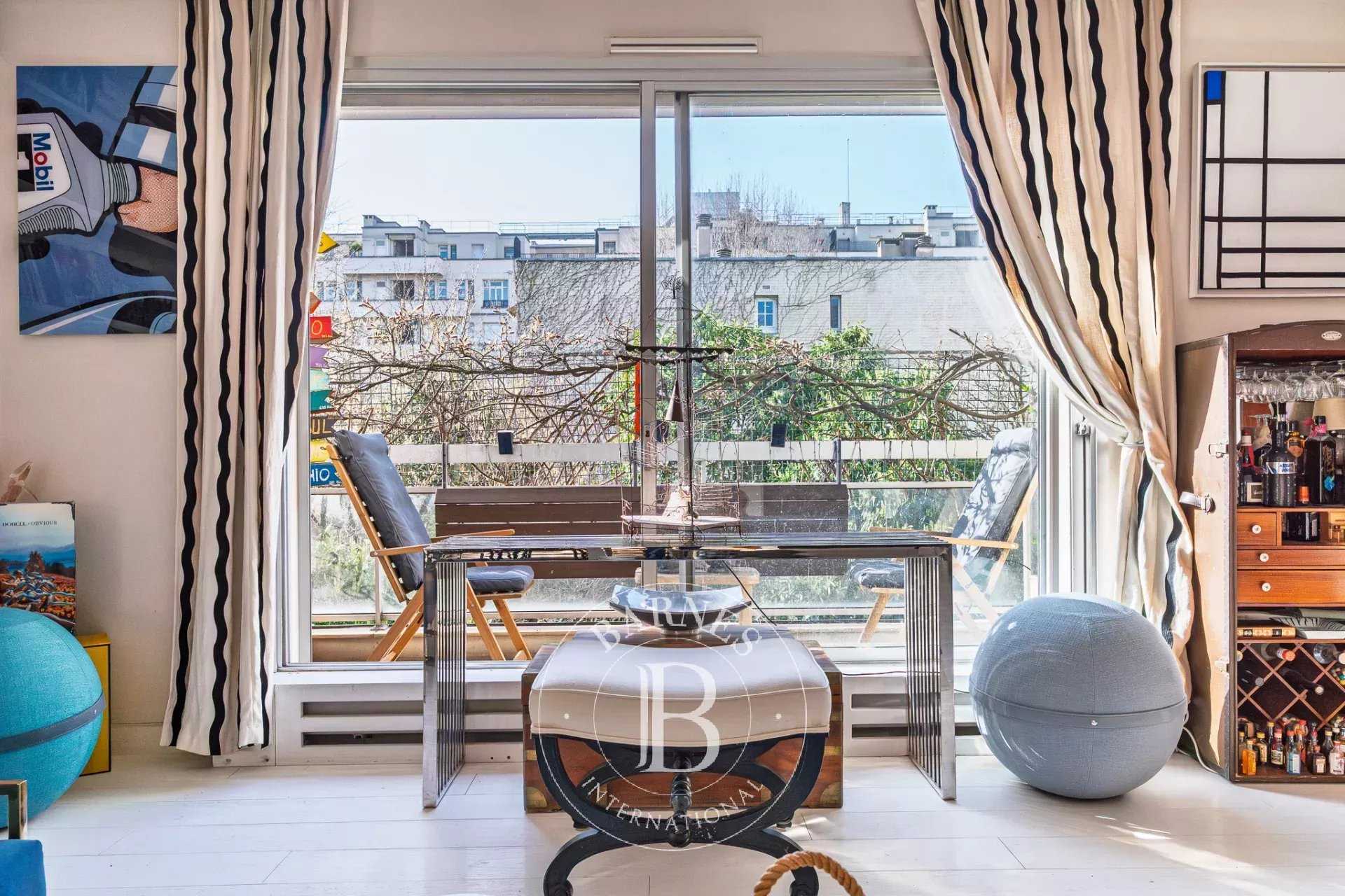 Neuilly-sur-Seine  - Appartement 6 Pi&egrave;ces 4 Chambres