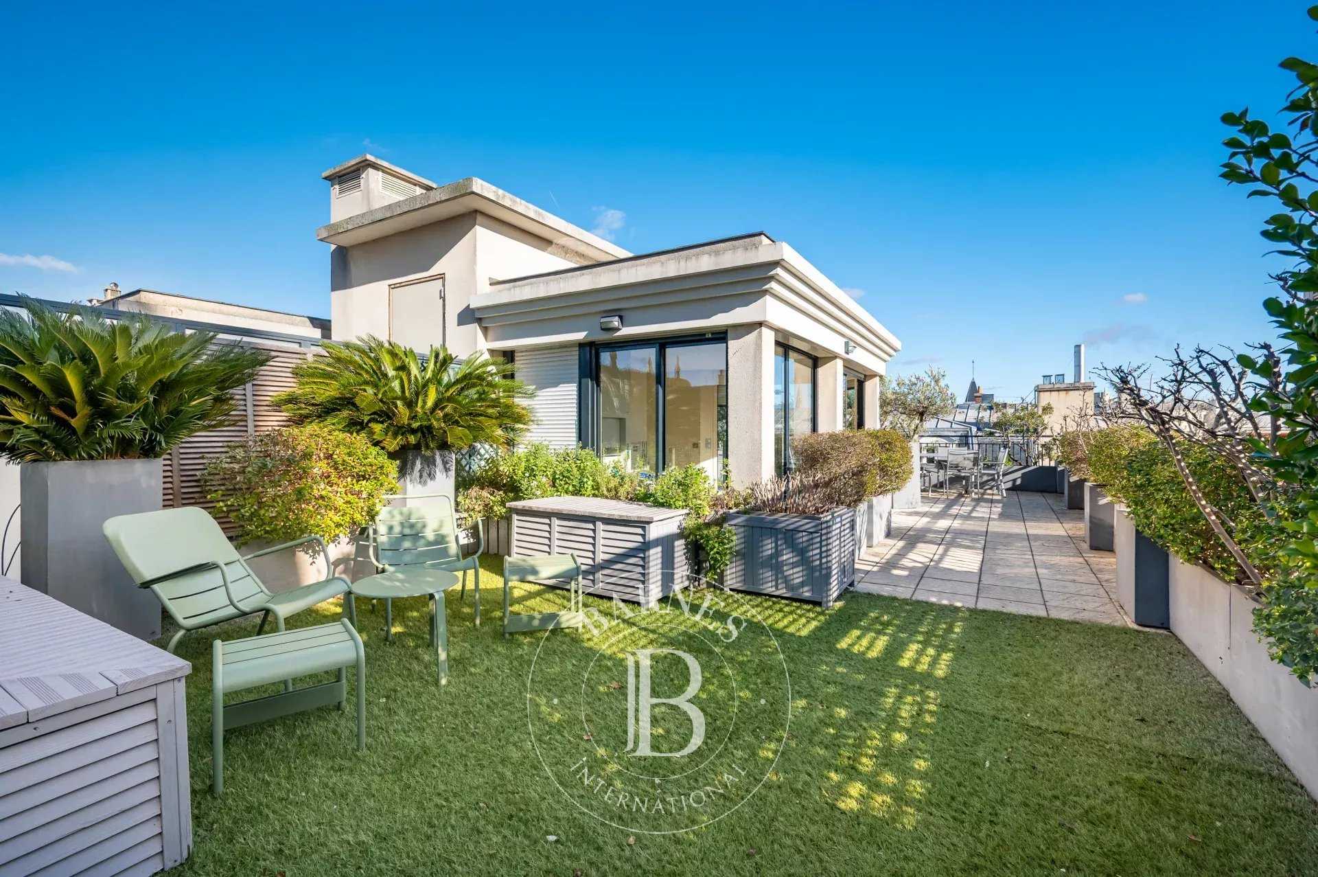 Neuilly-sur-Seine  - Apartment 3 Bedrooms