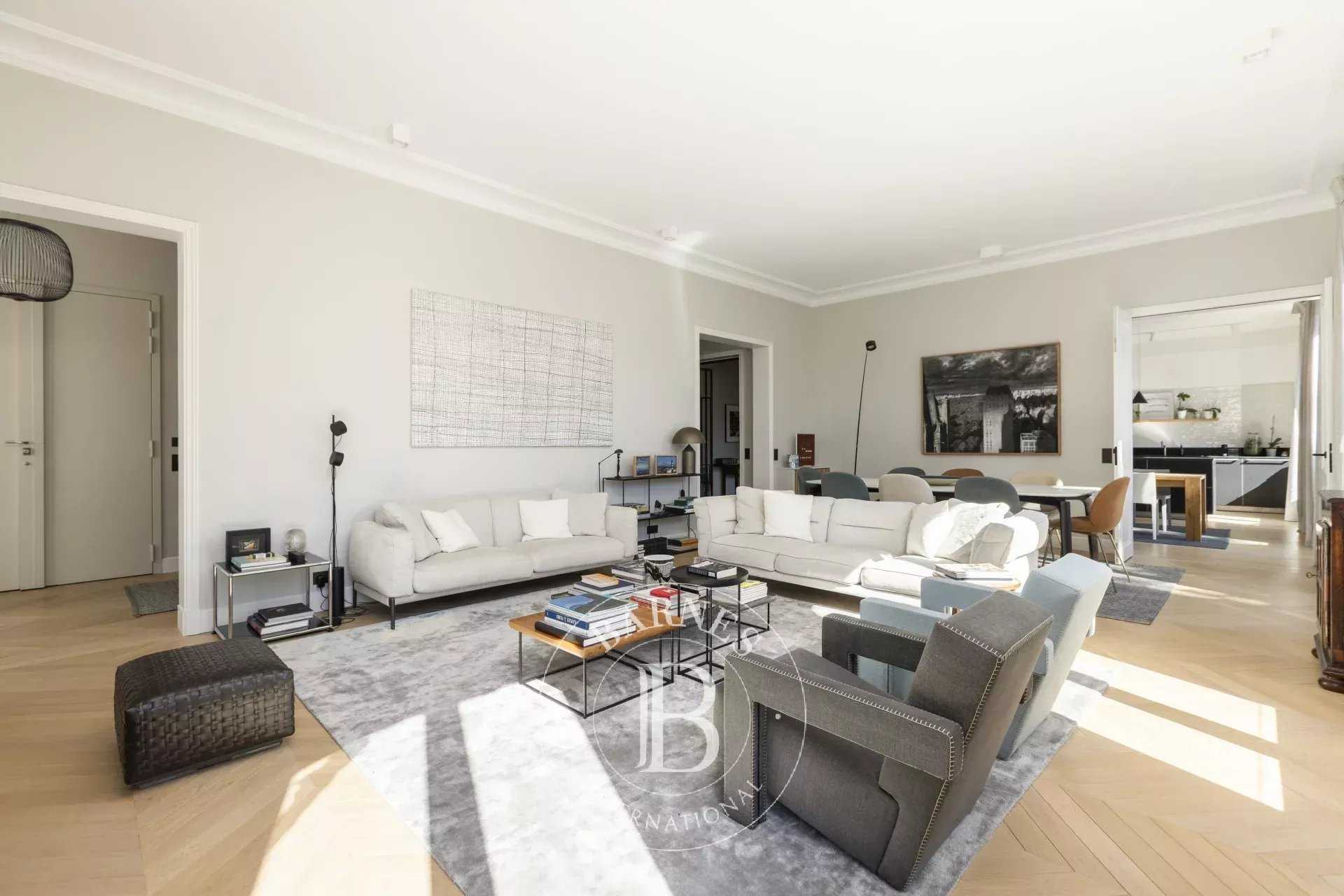 Neuilly-sur-Seine  - Apartment 8 Bedrooms