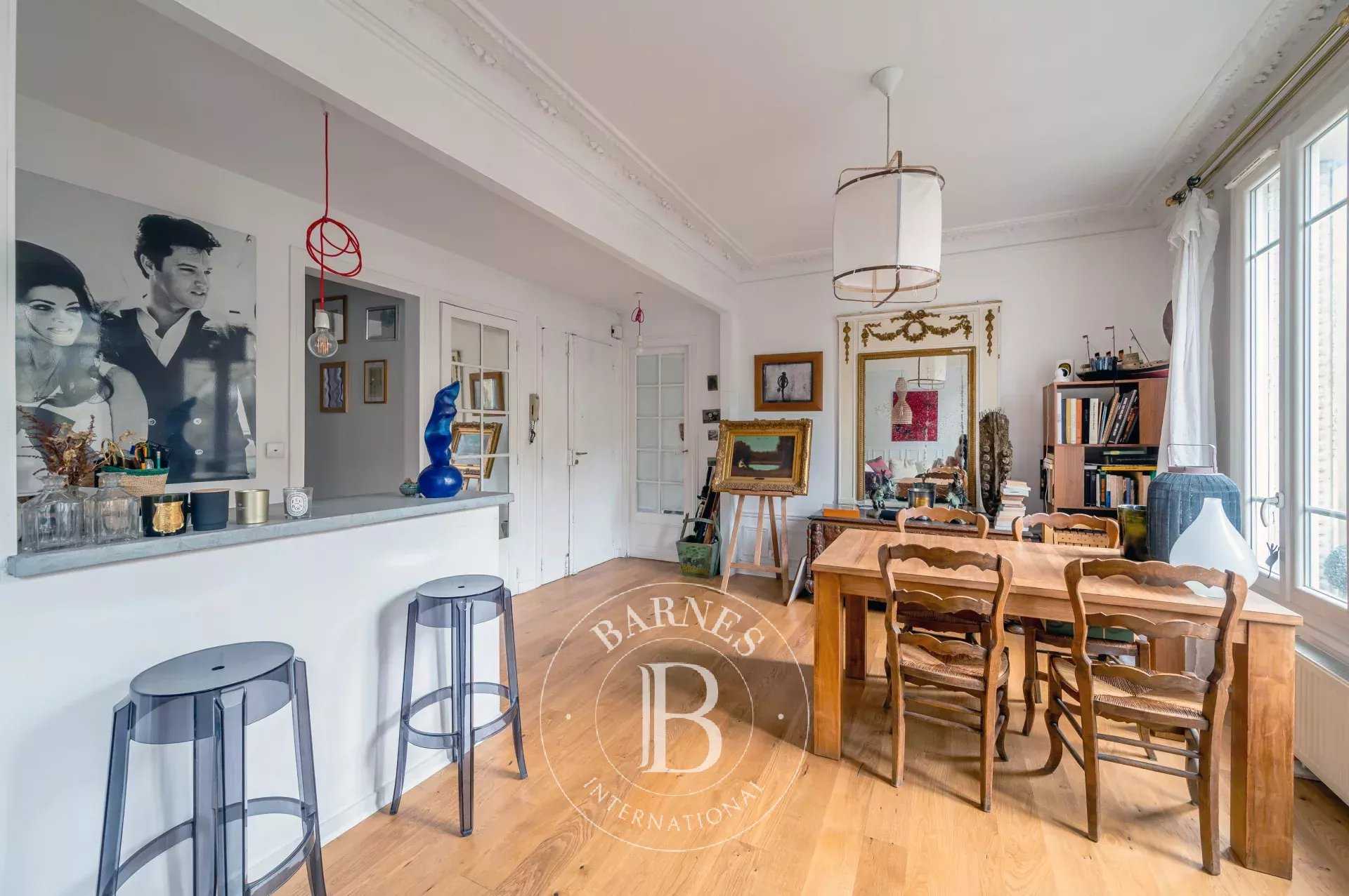 Clichy  - Appartement 3 Pi&egrave;ces 2 Chambres