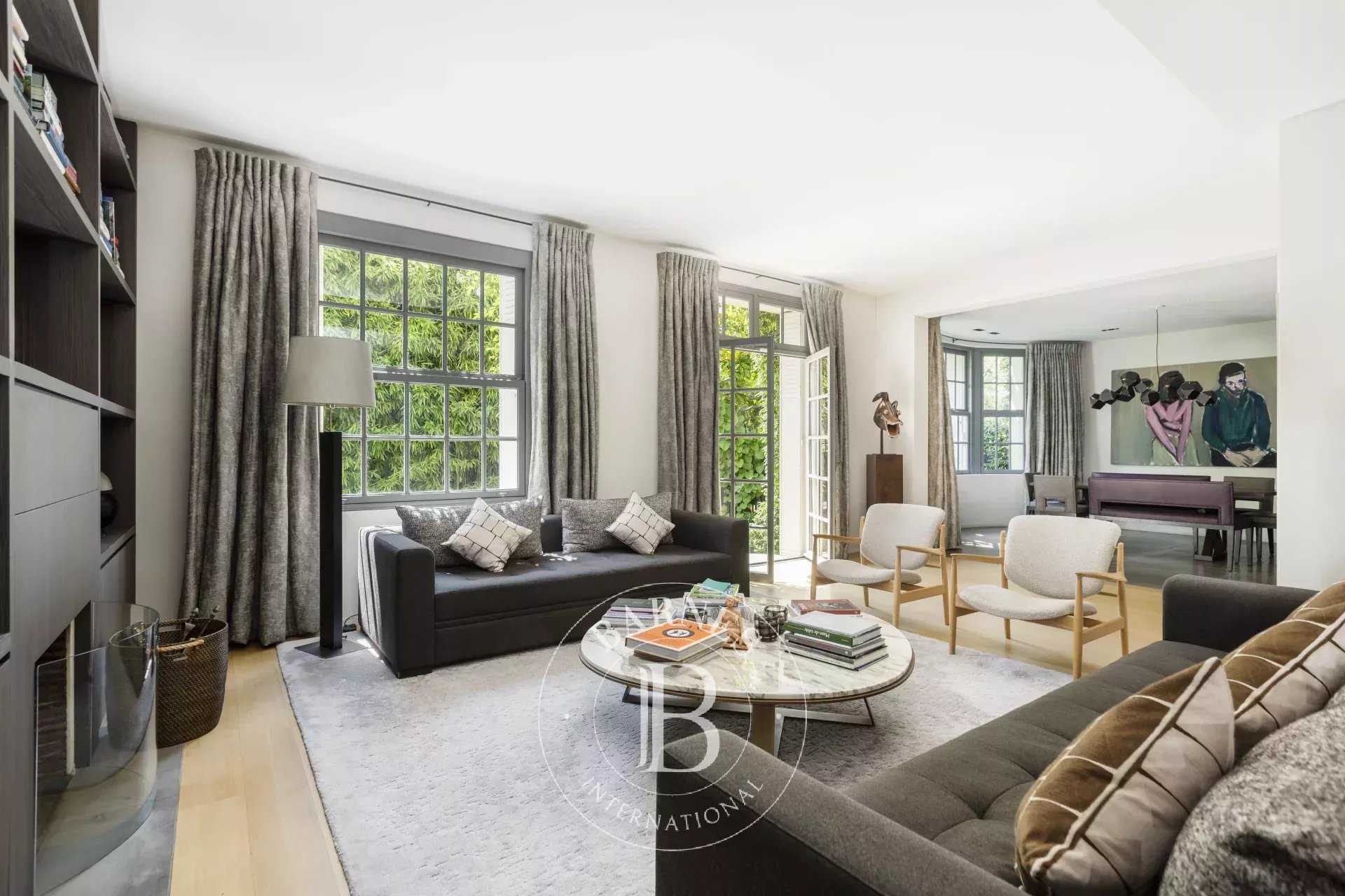 Neuilly-sur-Seine  - Mansion 5 Bedrooms