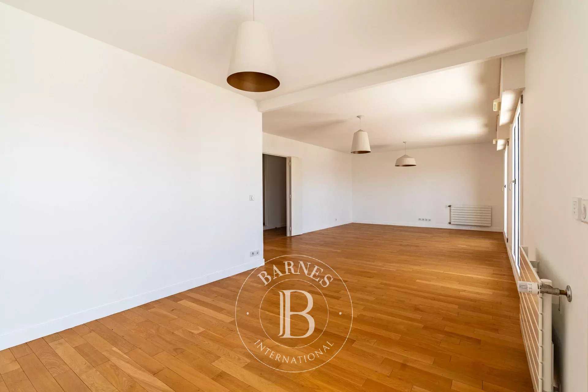 Levallois-Perret  - Appartement 5 Pi&egrave;ces 3 Chambres