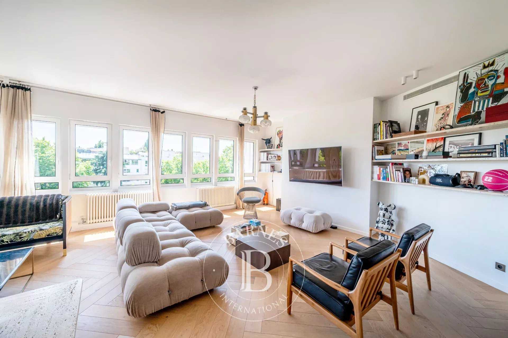 Neuilly-sur-Seine  - Apartment 4 Bedrooms
