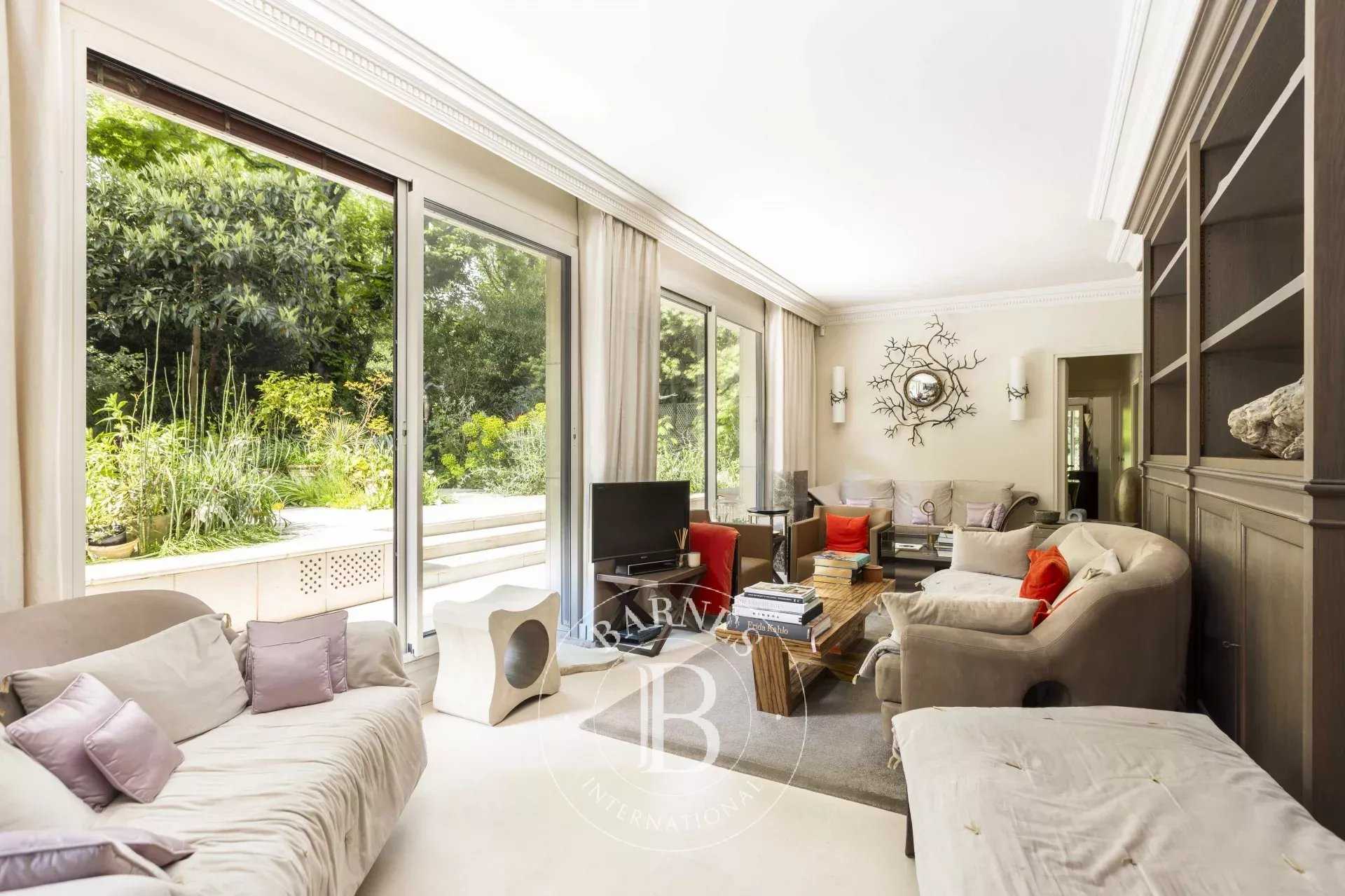 Neuilly-sur-Seine  - Appartement 5 Pièces 3 Chambres