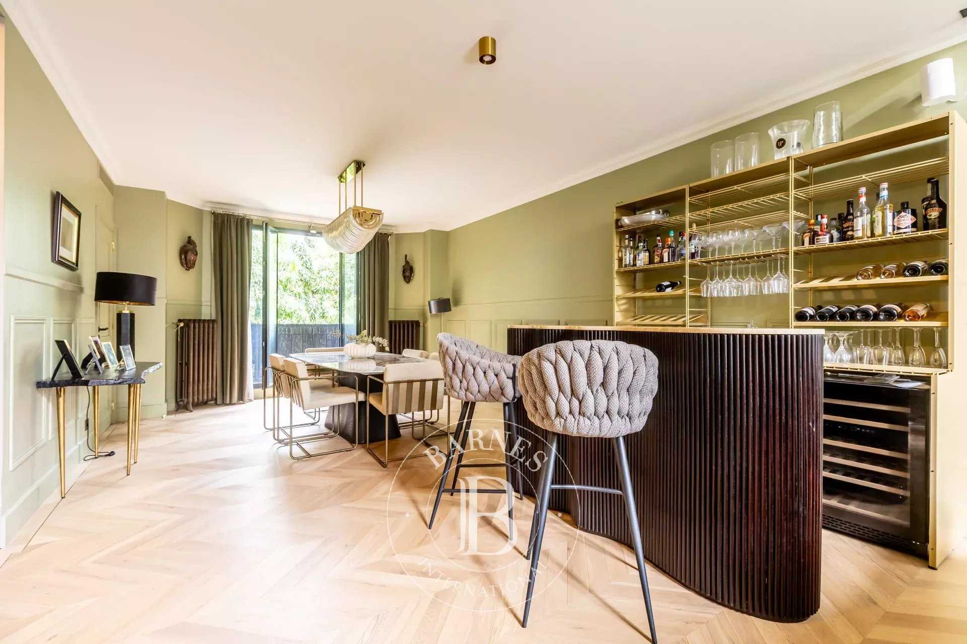 Neuilly-sur-Seine  - Appartement 9 Pi&egrave;ces