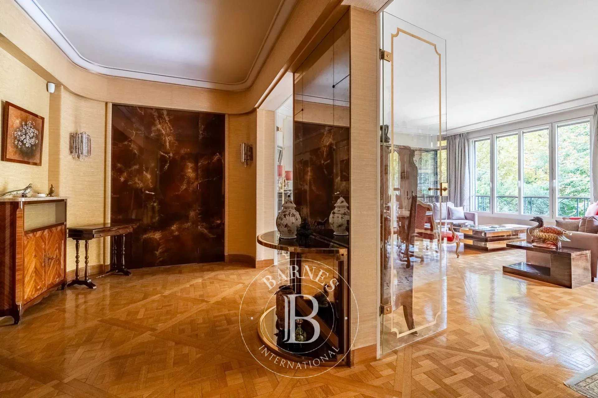 Neuilly-sur-Seine  - Appartement 6 Pièces 3 Chambres