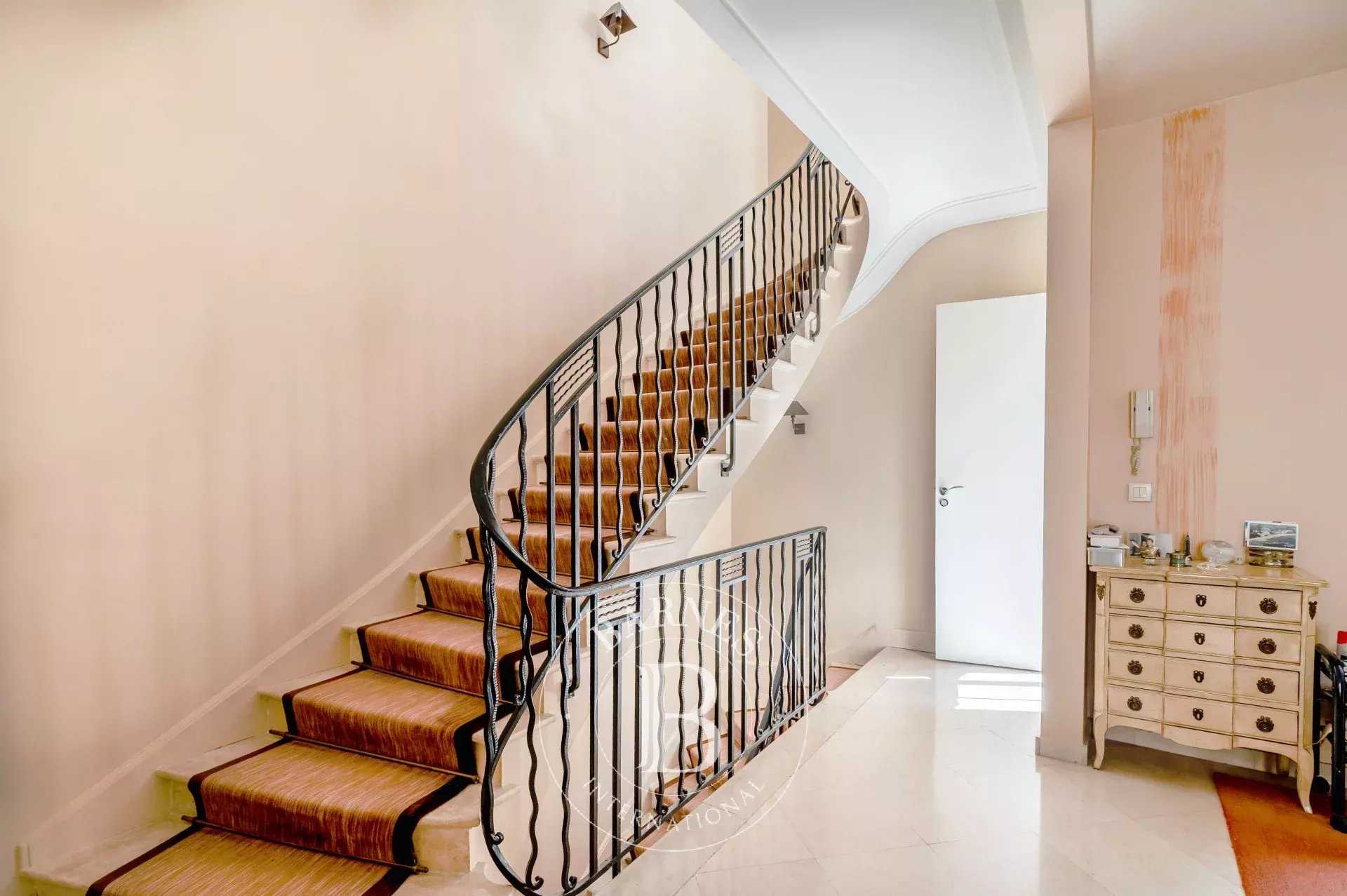 Neuilly-sur-Seine  - Mansion 4 Bedrooms