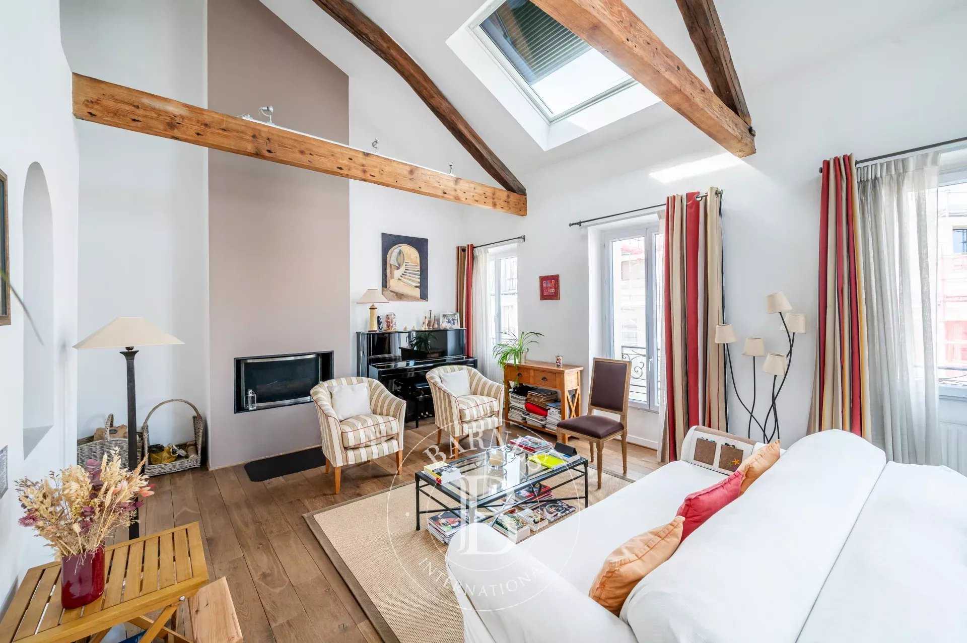 Levallois-Perret  - Appartement 7 Pi&egrave;ces 5 Chambres