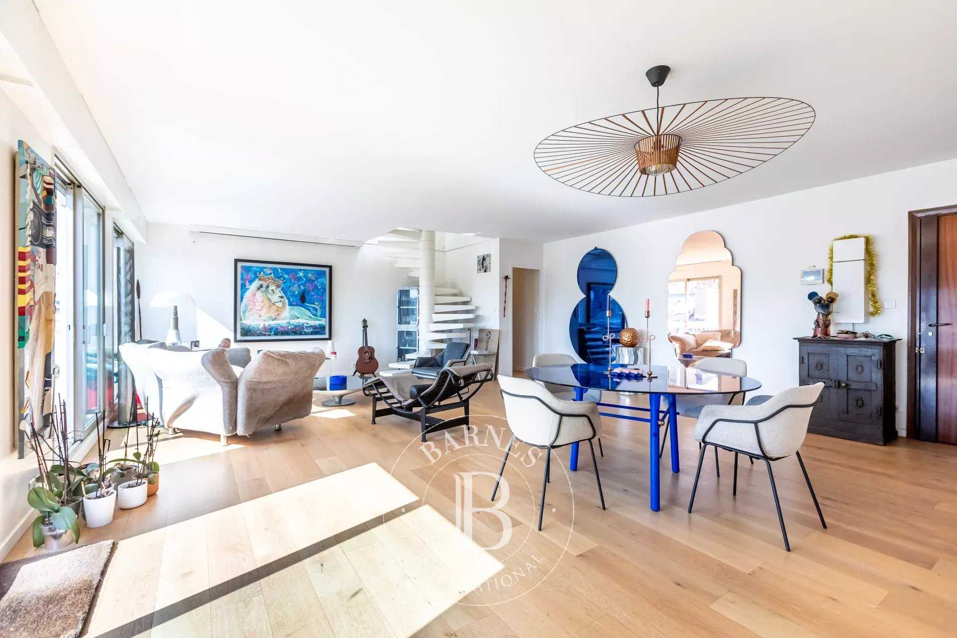 Neuilly-sur-Seine  - Appartement 6 Pi&egrave;ces 3 Chambres