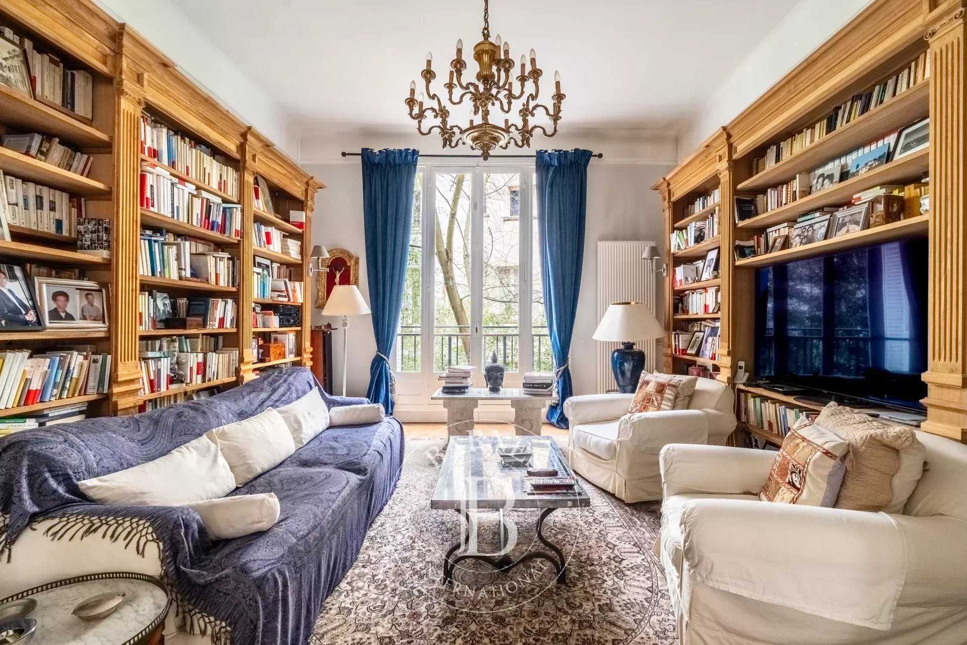Neuilly-sur-Seine  - Hôtel particulier 10 Pièces 5 Chambres