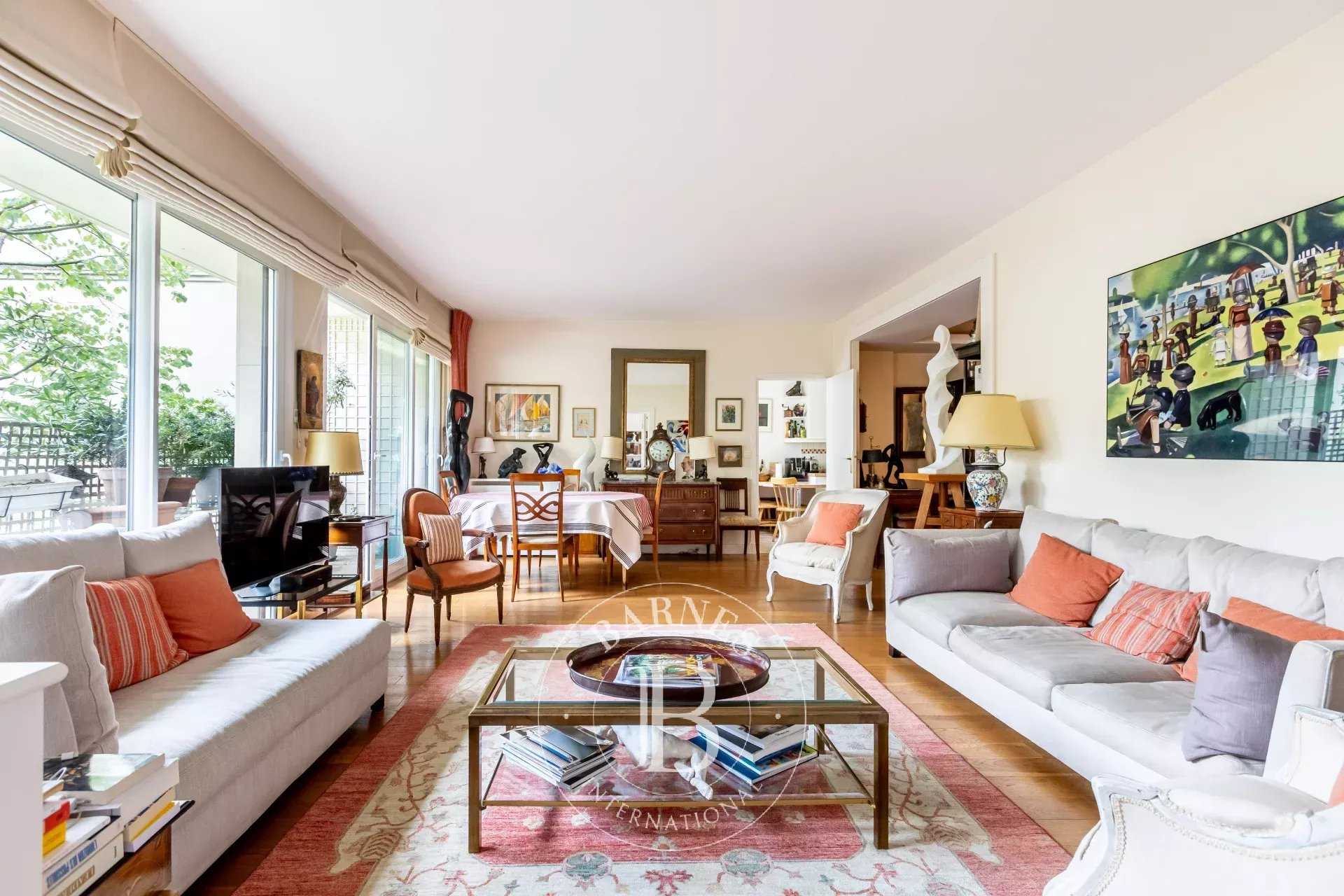 Neuilly-sur-Seine  - Appartement 5 Pi&egrave;ces 4 Chambres