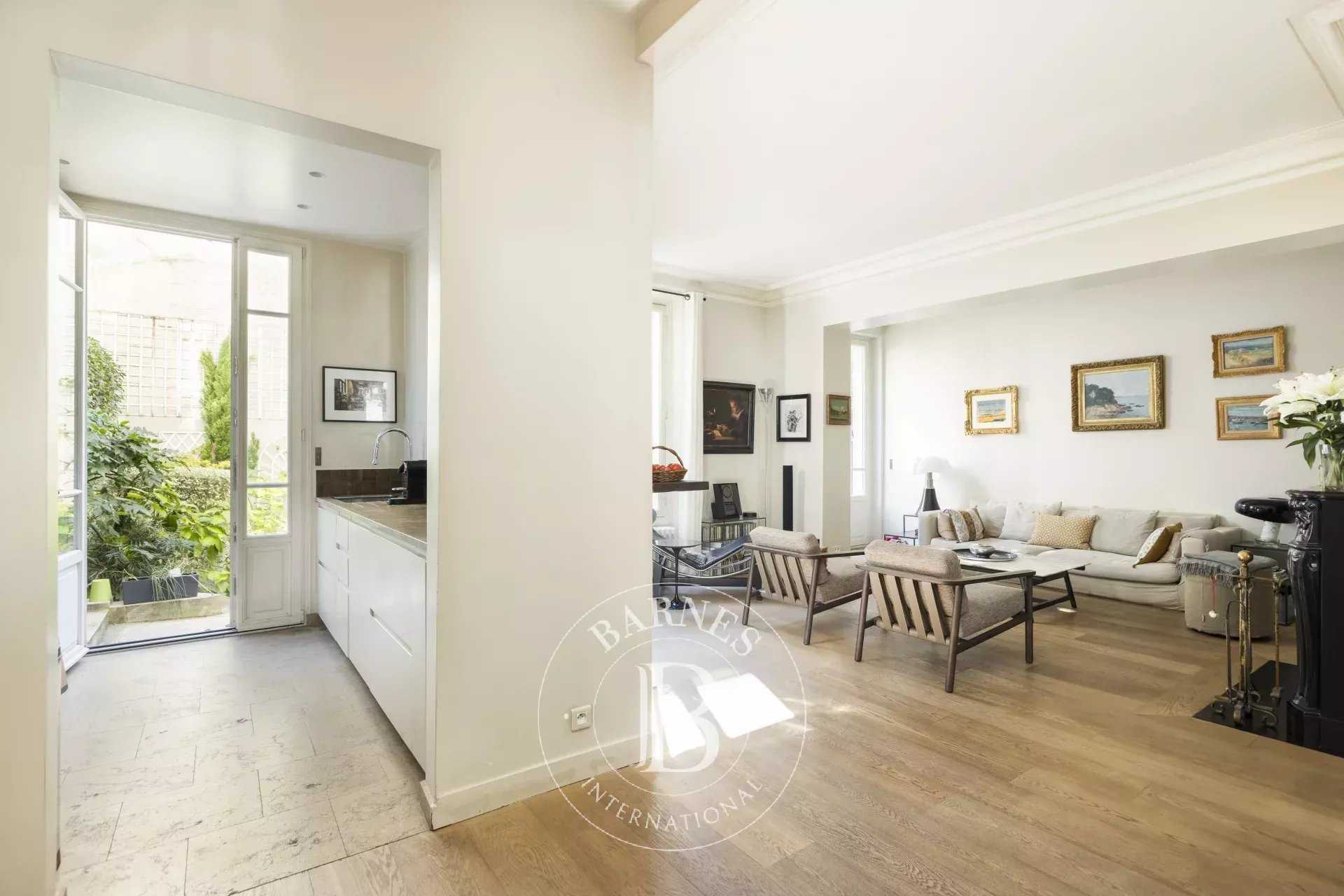 Neuilly-sur-Seine  - Maison 8 Pièces 5 Chambres