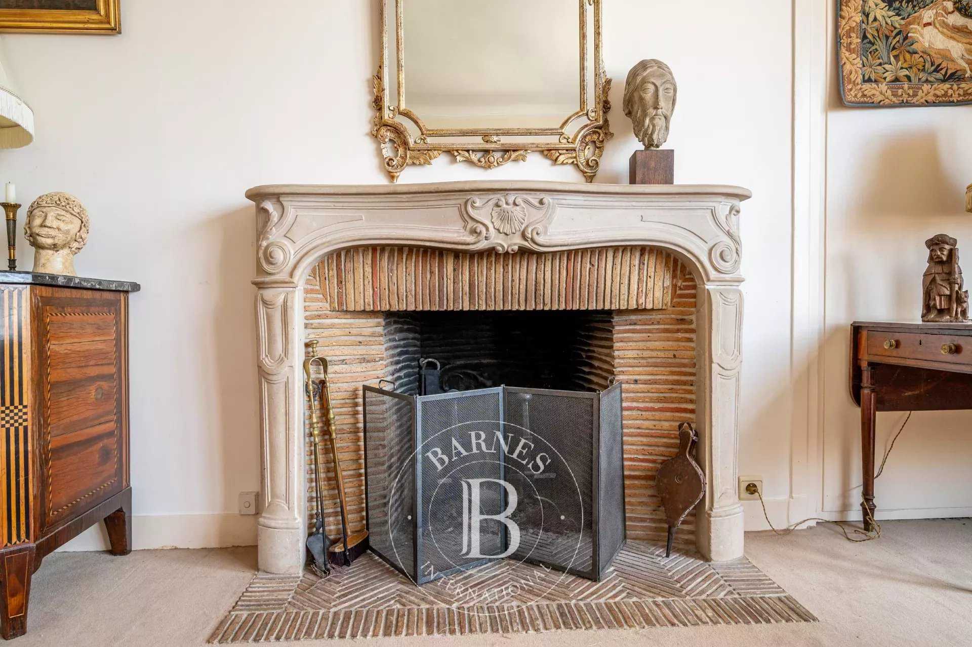 Neuilly-sur-Seine  - Apartment 5 Bedrooms