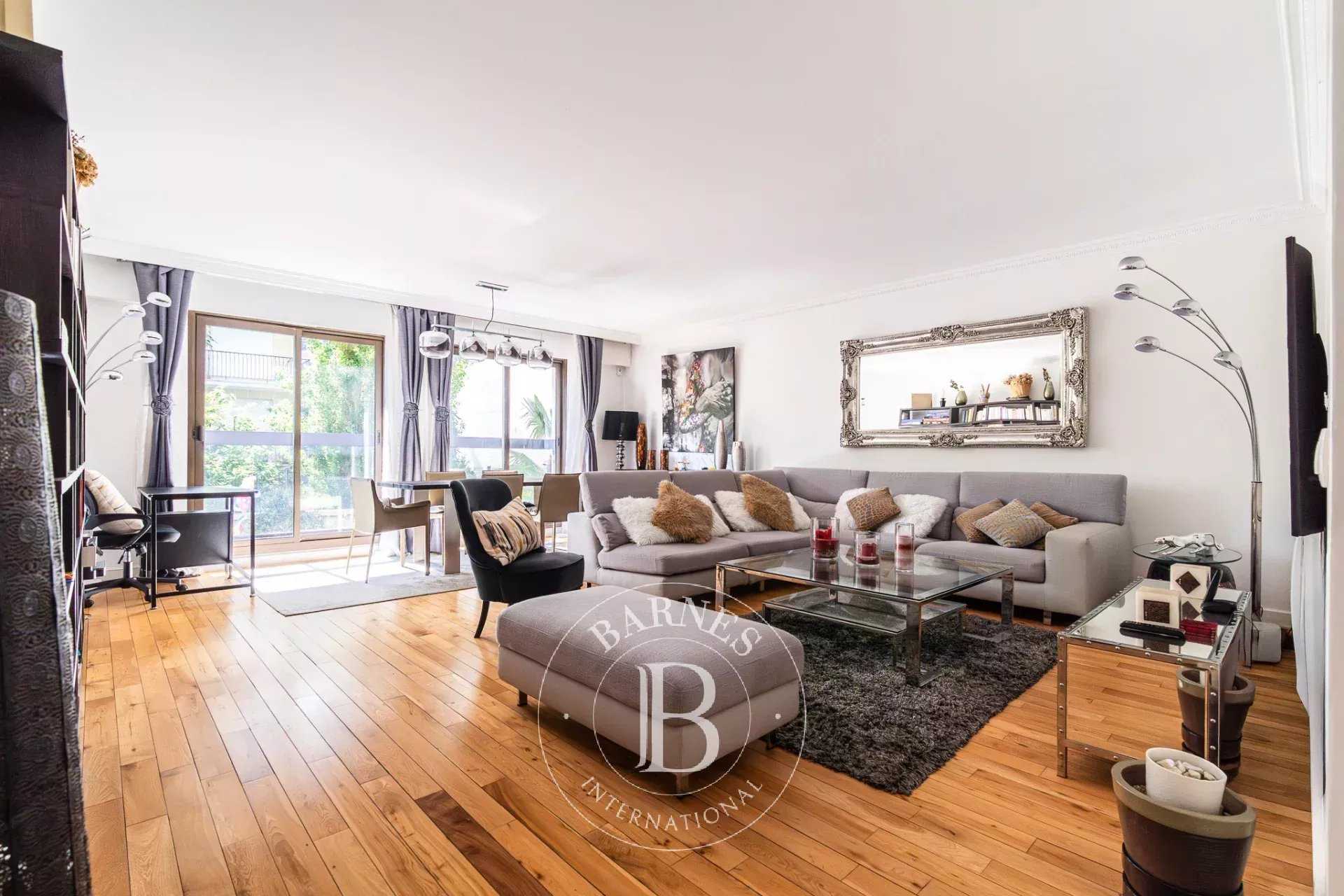 Neuilly-sur-Seine  - Piso 5 Cuartos 3 Habitaciones
