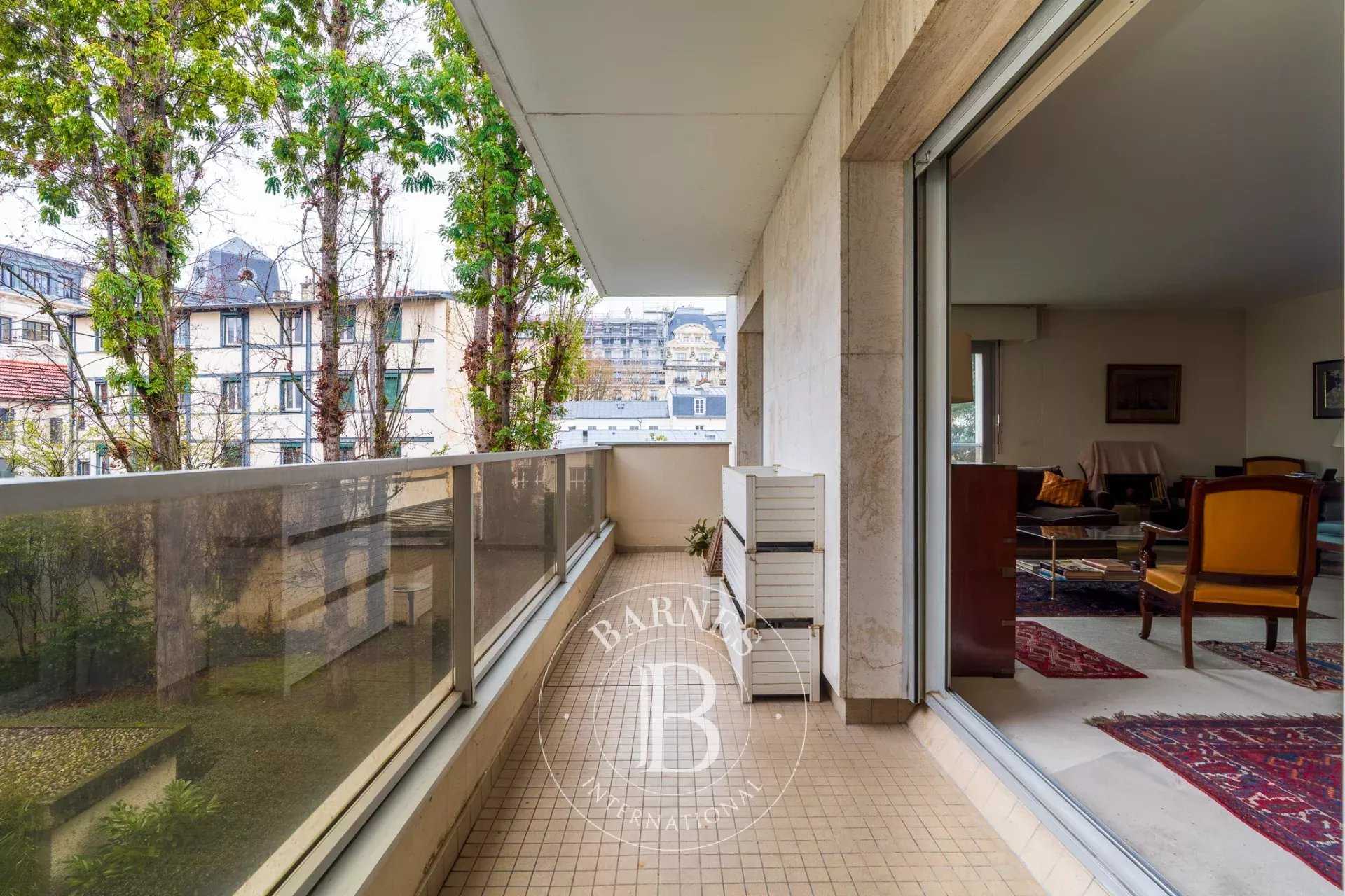 Neuilly-sur-Seine  - Apartment 3 Bedrooms