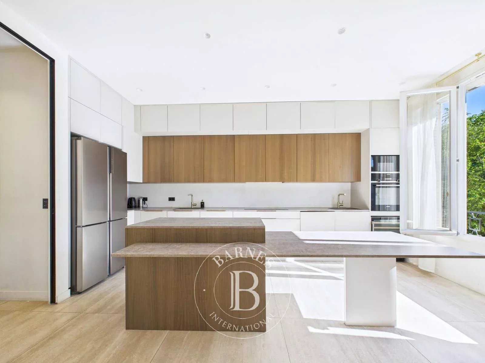 Neuilly-sur-Seine  - Appartement 7 Pi&egrave;ces 5 Chambres