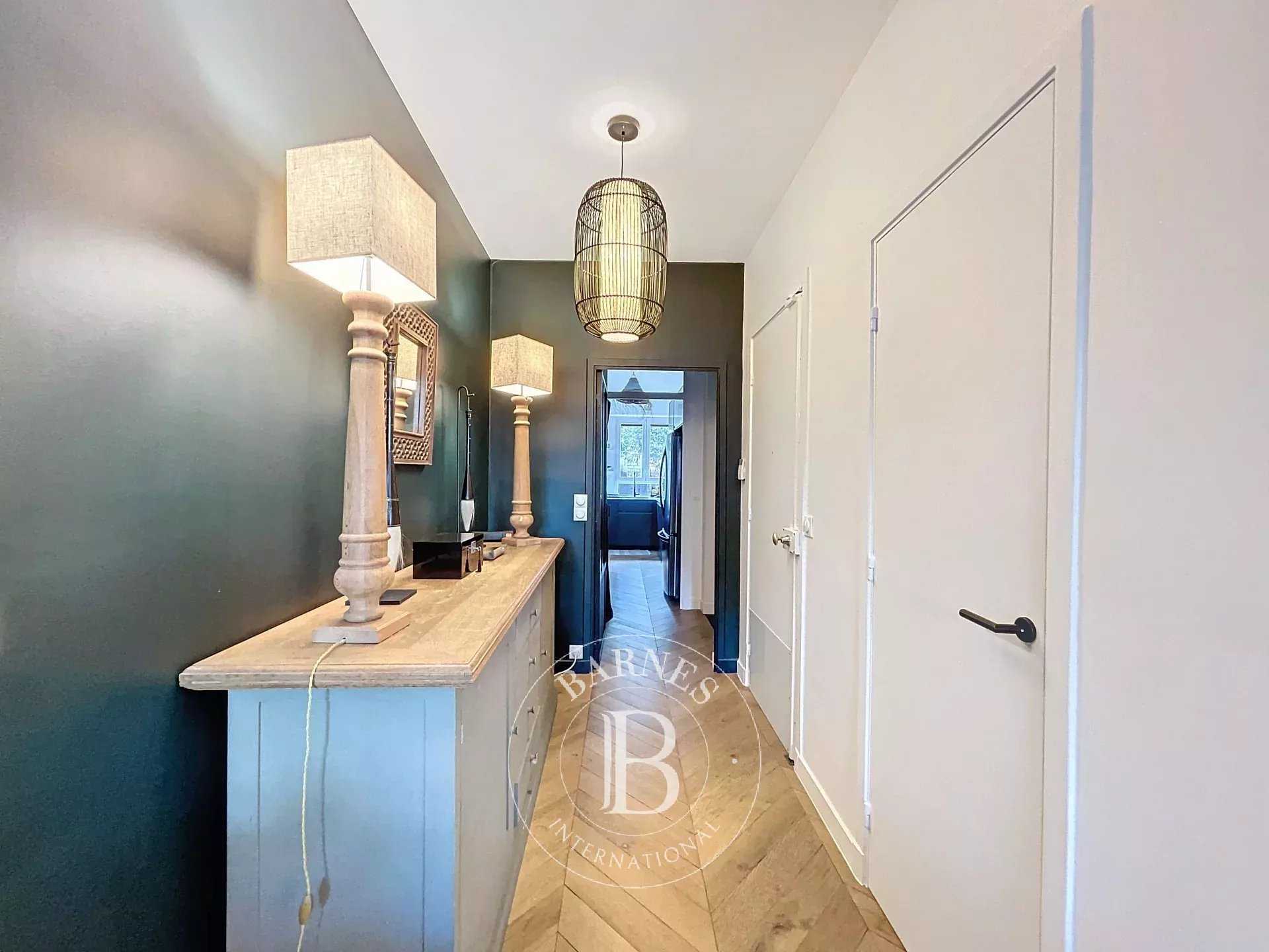 Neuilly-sur-Seine  - Appartement 5 Pièces 3 Chambres