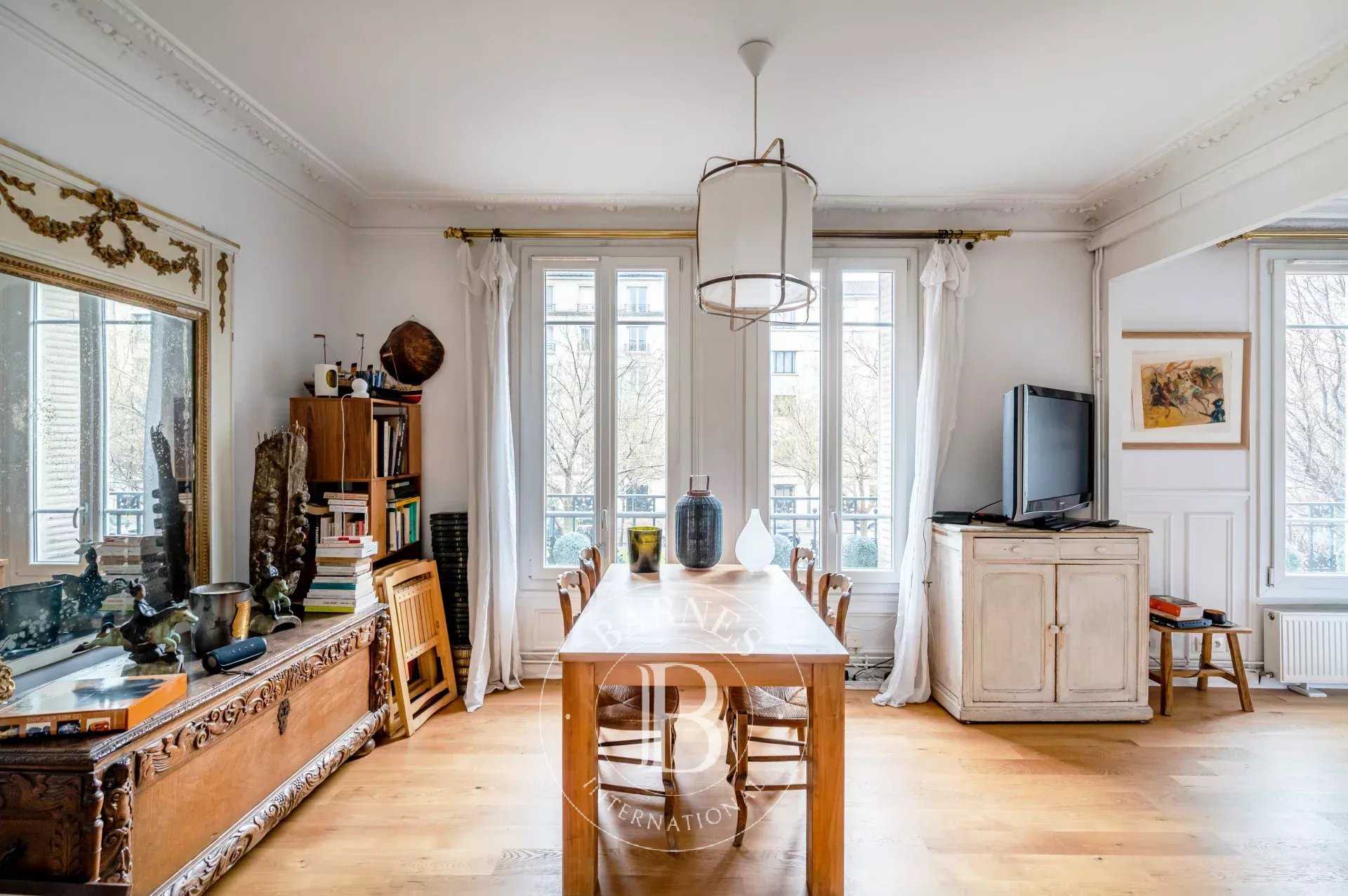 Clichy  - Appartement 3 Pi&egrave;ces 2 Chambres