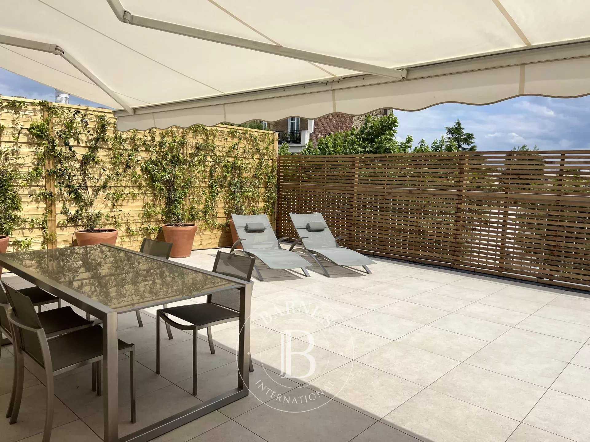 Neuilly-sur-Seine  - Appartement 7 Pièces 4 Chambres