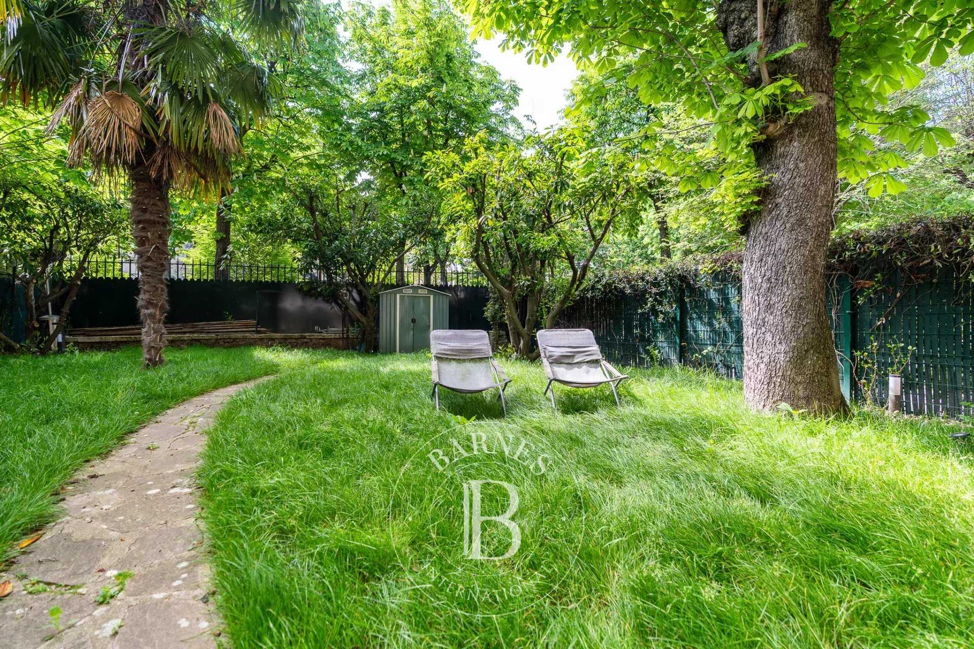 Neuilly-sur-Seine  - Apartment 5 Bedrooms