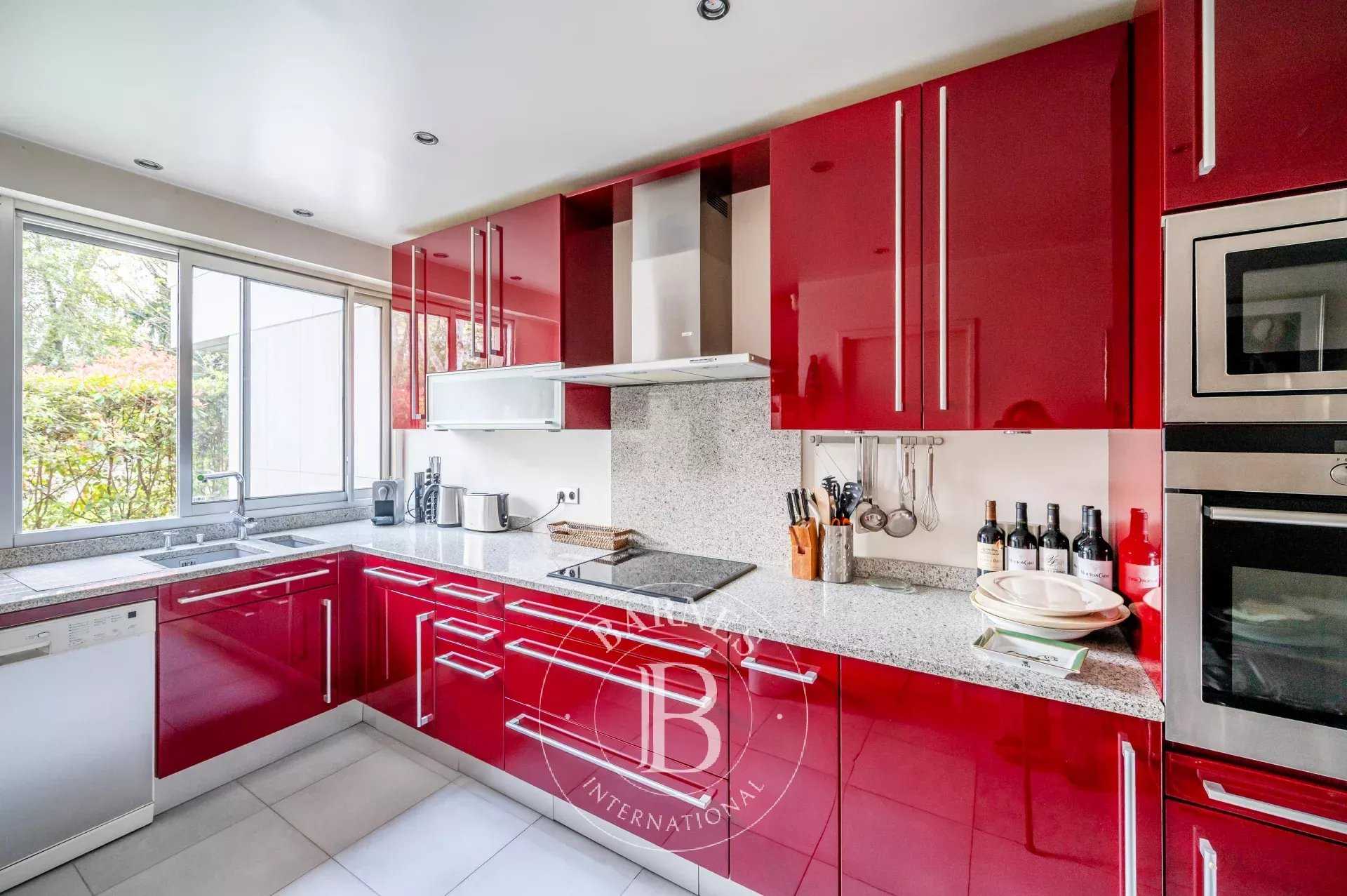 Neuilly-sur-Seine  - Appartement 4 Pi&egrave;ces 2 Chambres