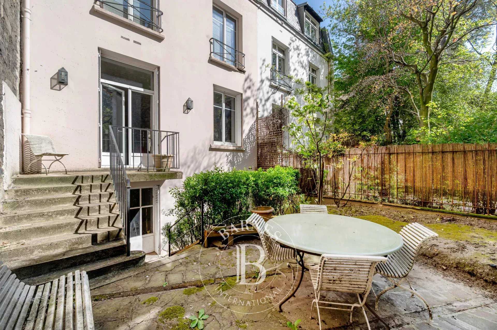 Neuilly-sur-Seine  - Maison 8 Pièces 5 Chambres