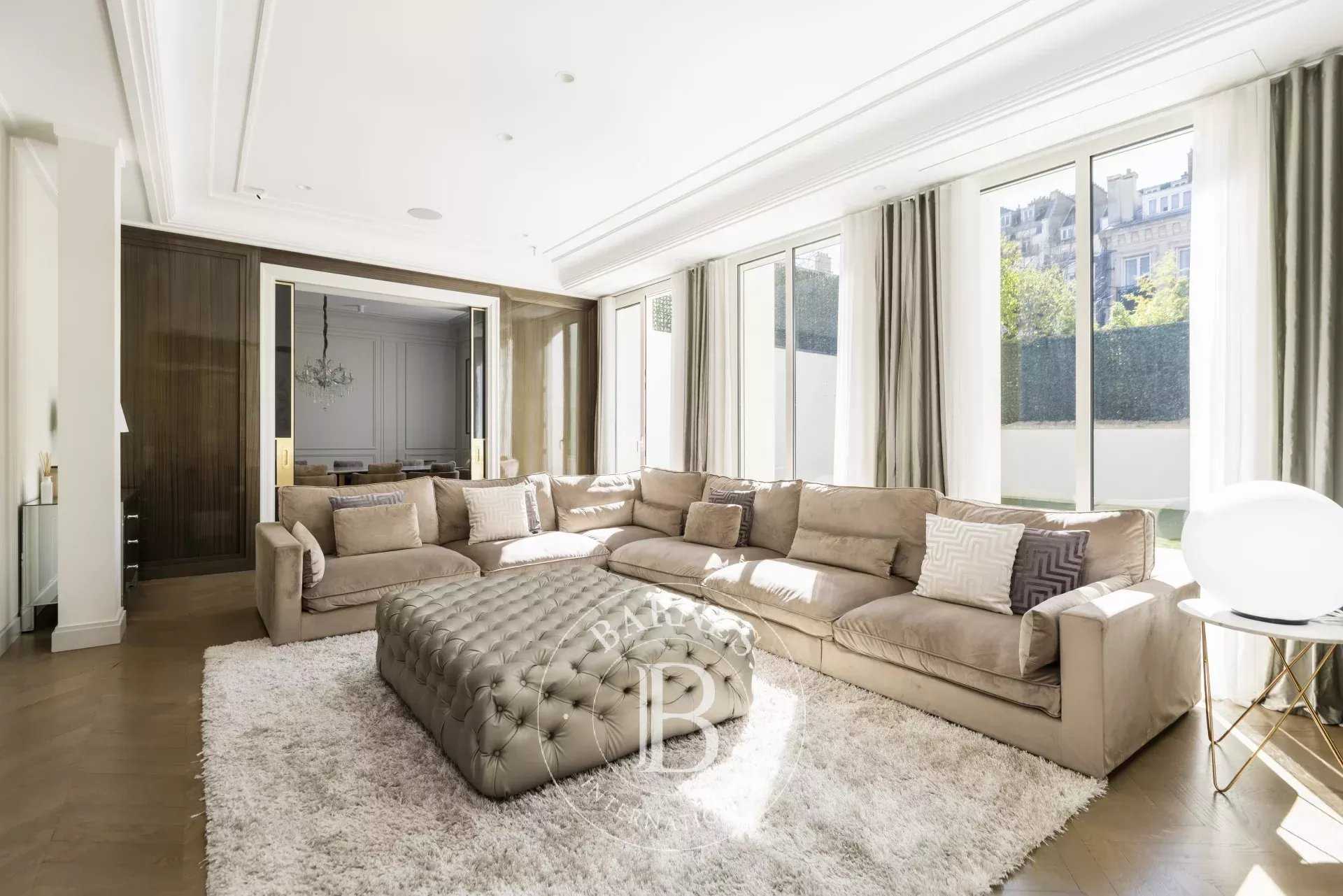 Neuilly-sur-Seine  - Hôtel particulier 9 Pi&egrave;ces 5 Chambres