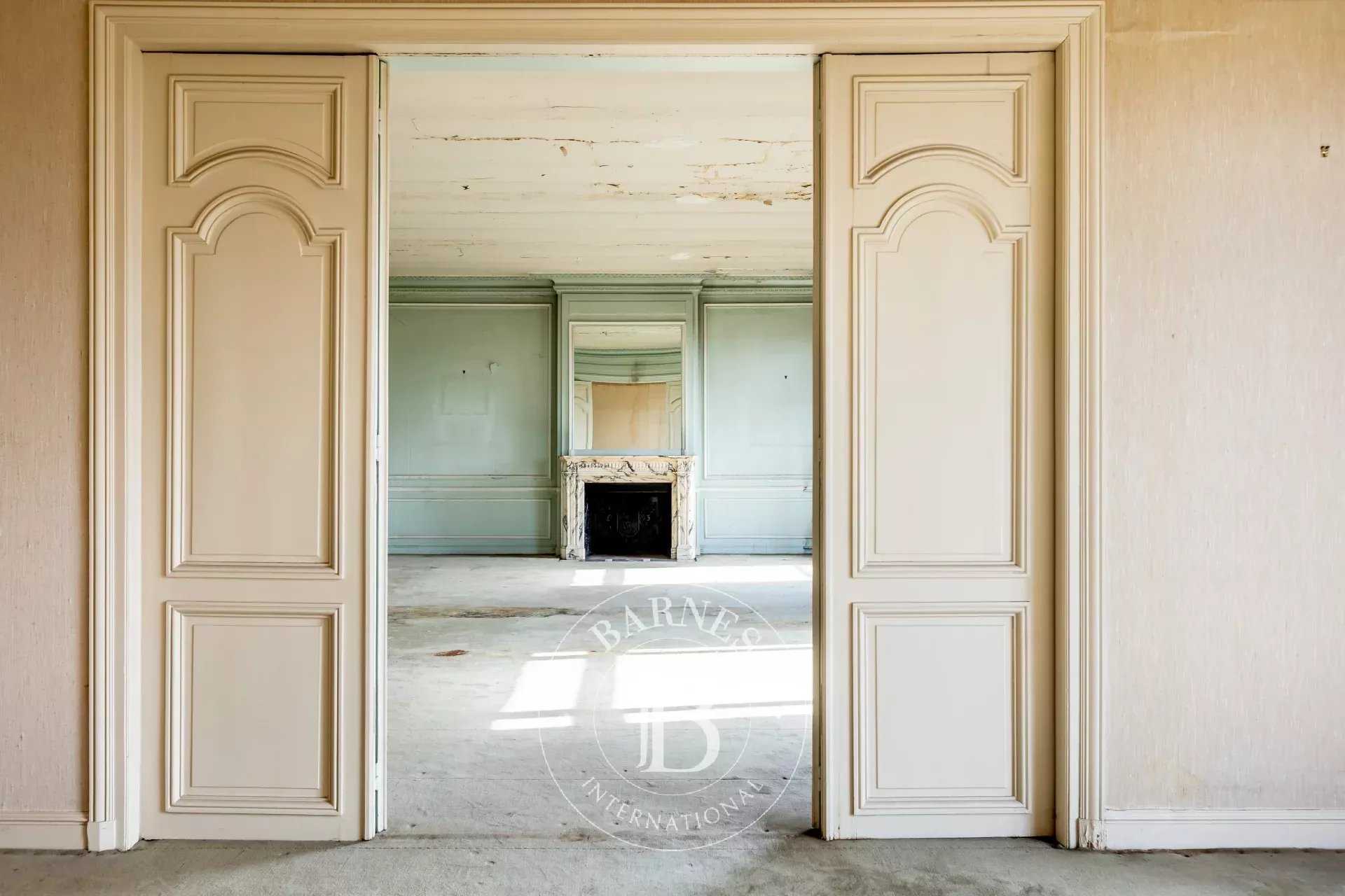 Neuilly-sur-Seine  - Apartment 4 Bedrooms