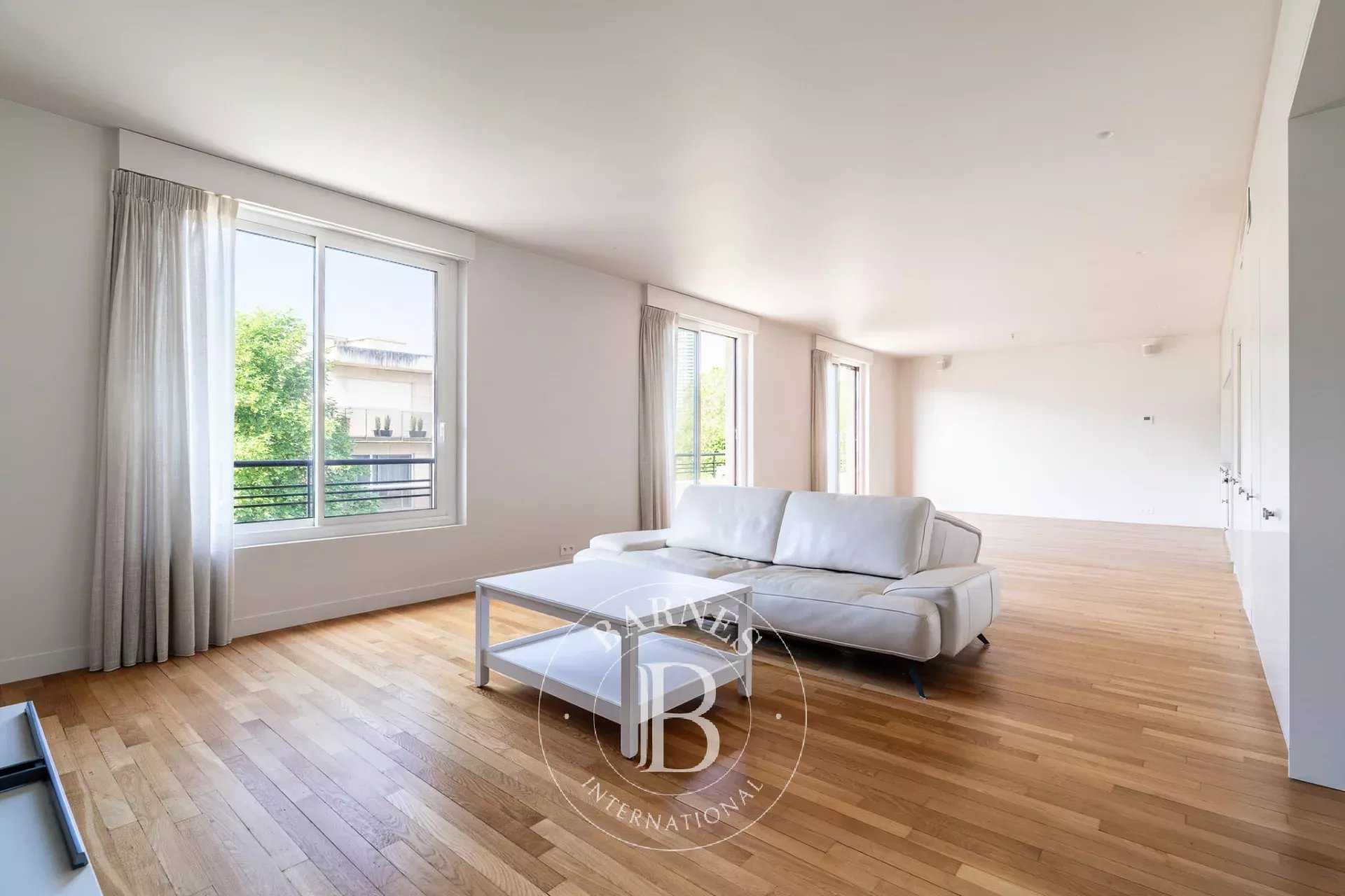 Neuilly-sur-Seine  - Appartement 3 Pi&egrave;ces 2 Chambres
