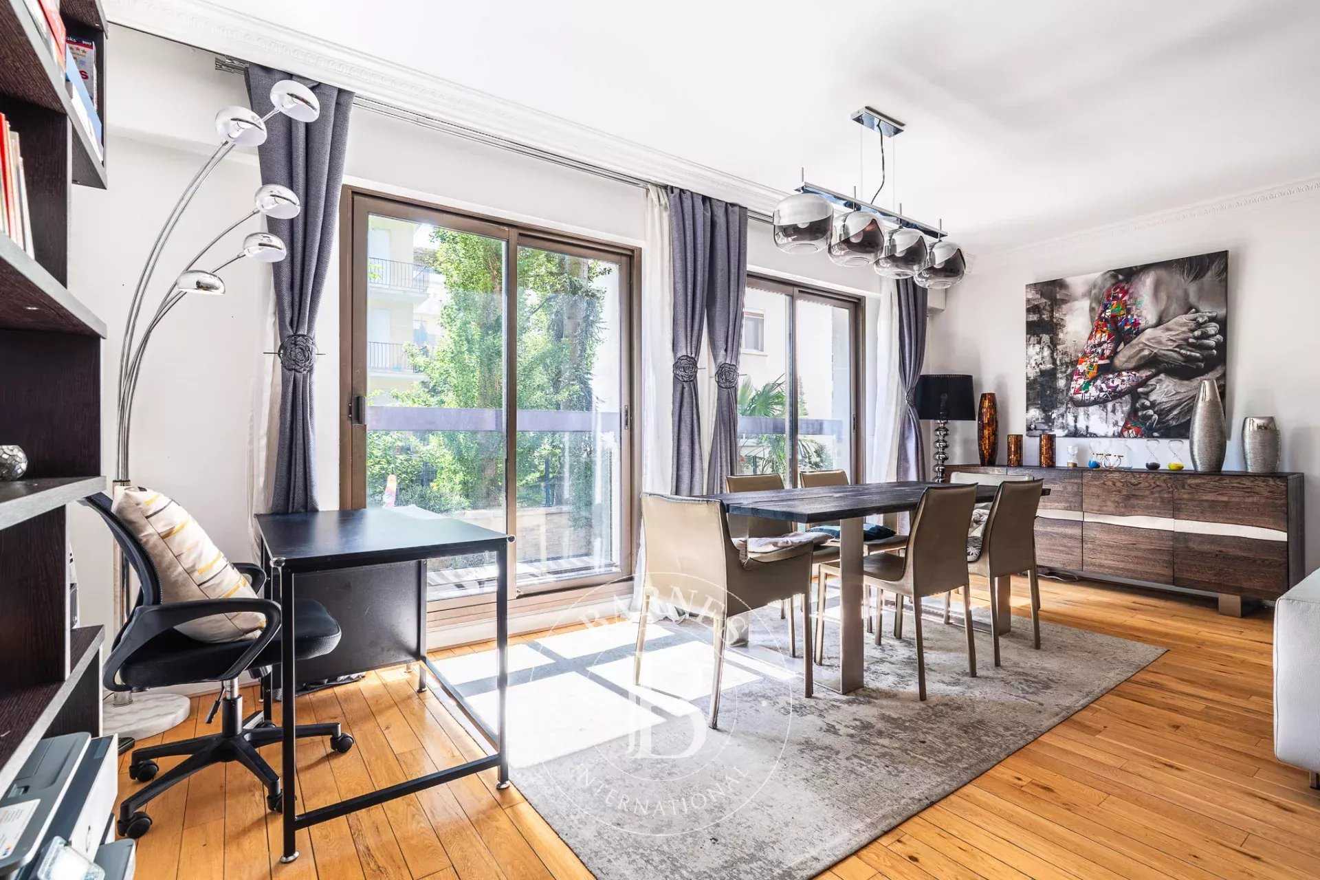 Neuilly-sur-Seine  - Piso 5 Cuartos 3 Habitaciones