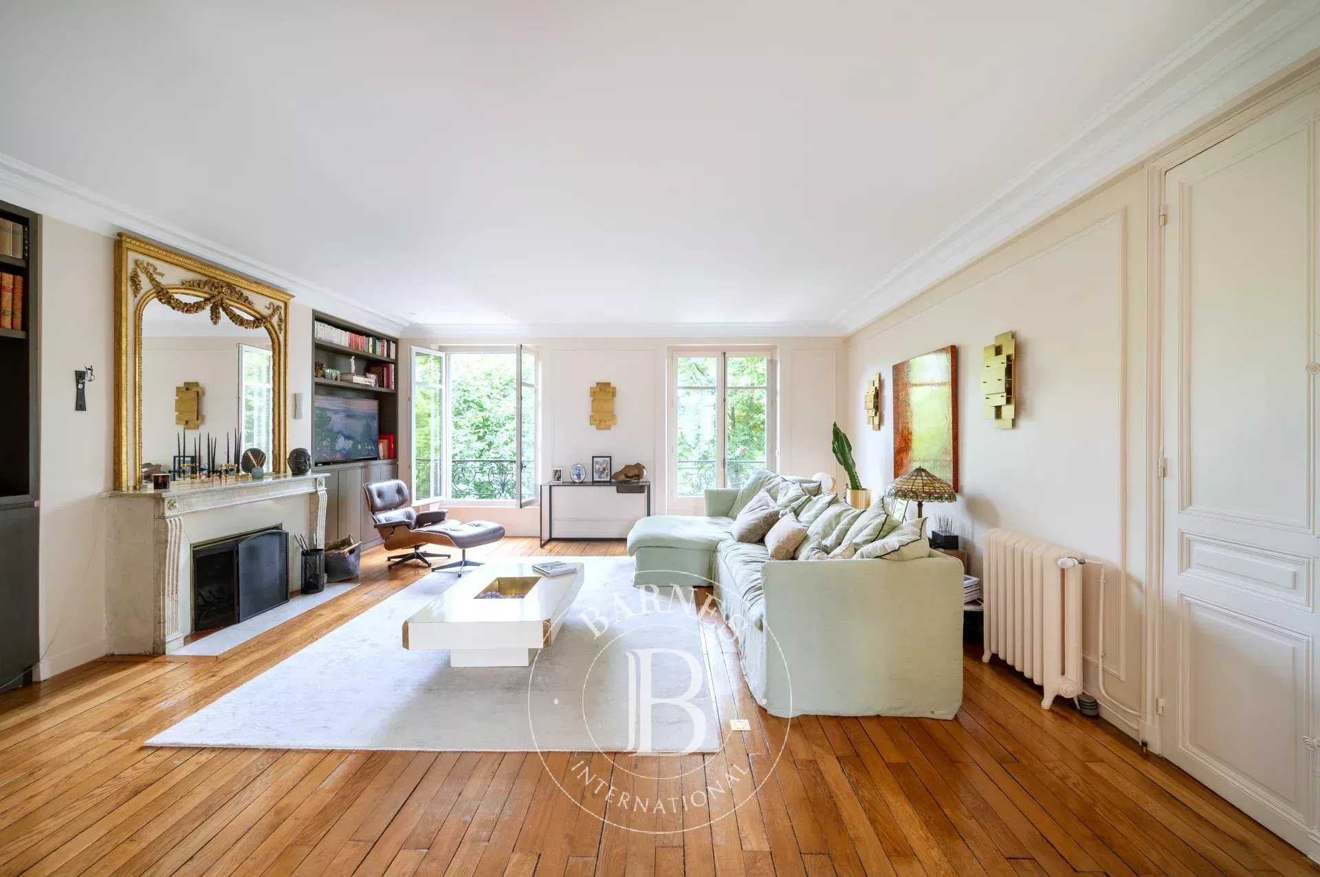 Appartement Neuilly-sur-Seine  -  ref 85994354 (picture 1)