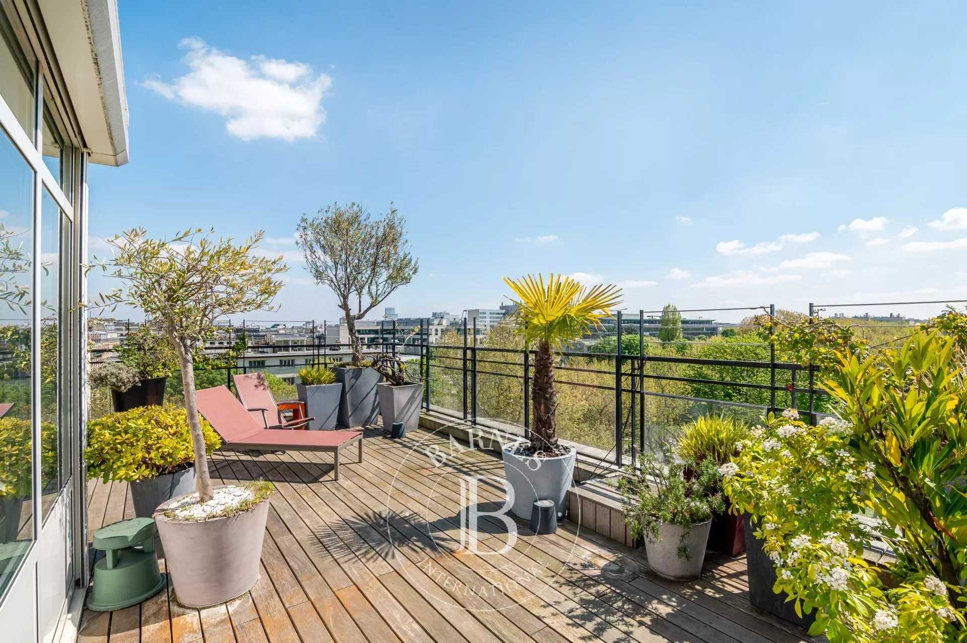 Appartement Neuilly-sur-Seine  -  ref 82452570 (picture 2)