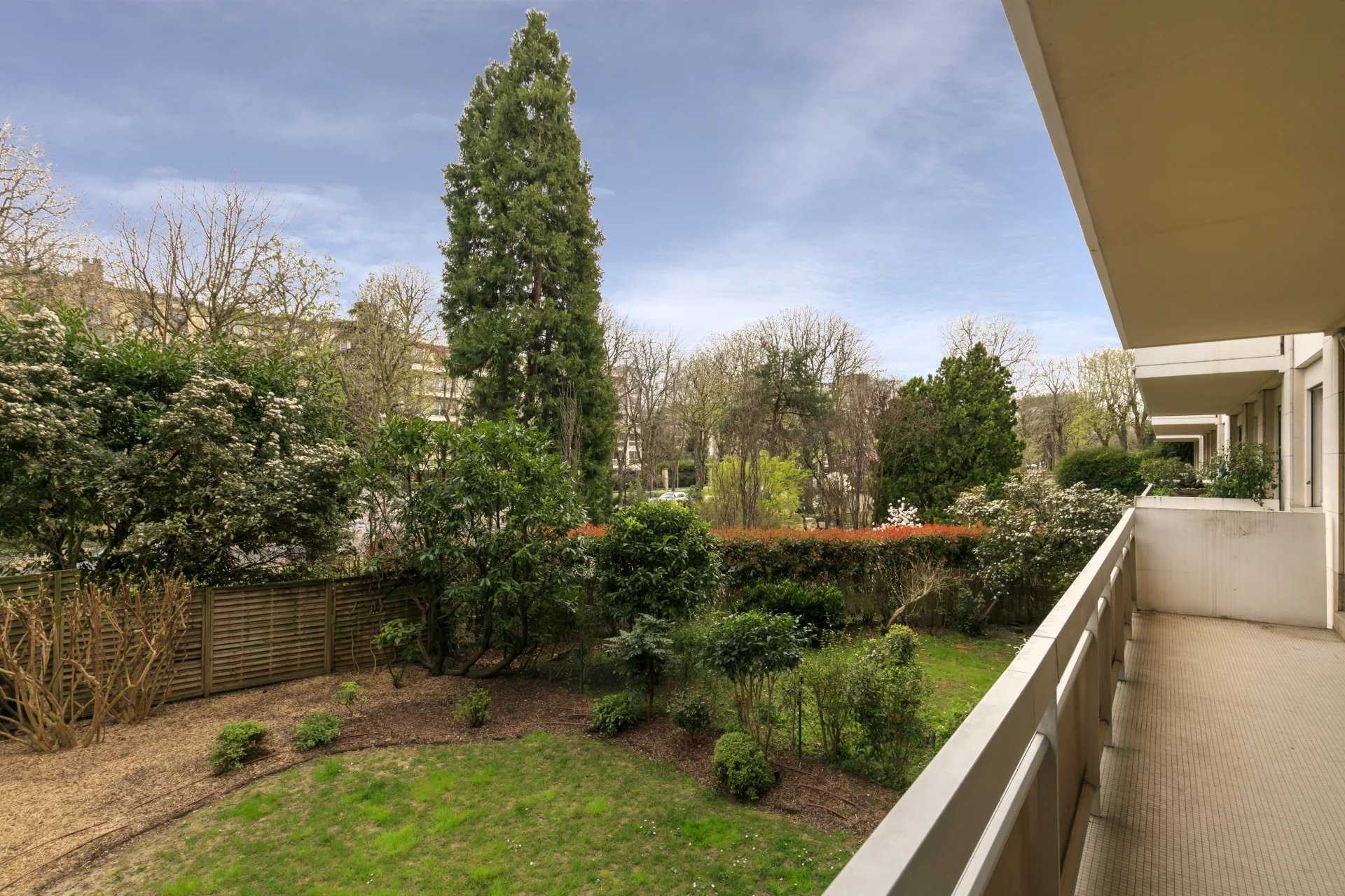 Apartment Neuilly-sur-Seine  -  ref 85735241 (picture 3)