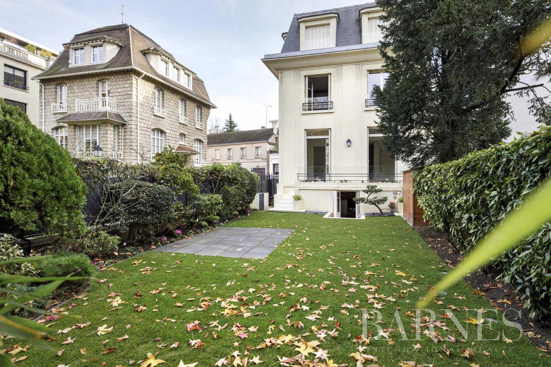 Mansion Neuilly-sur-Seine  -  ref 7687704 (picture 3)