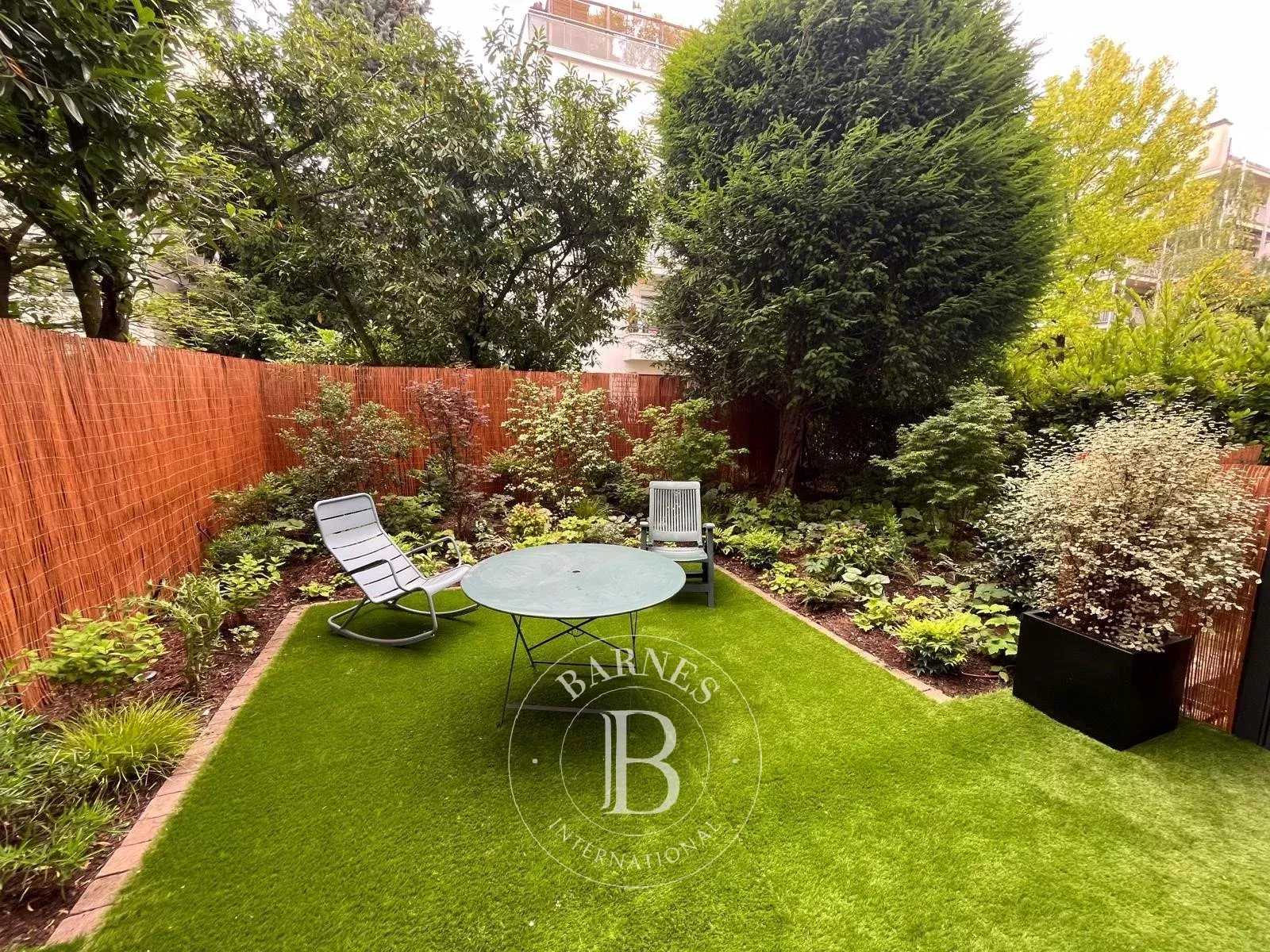 Appartement Neuilly-sur-Seine  -  ref 86071056 (picture 3)