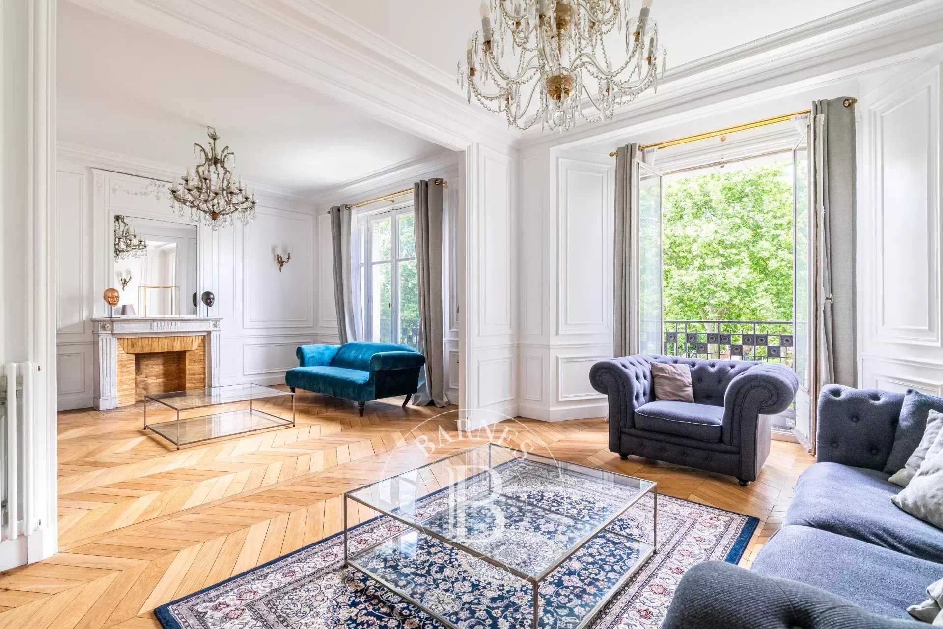Piso Neuilly-sur-Seine  -  ref 85941600 (picture 1)