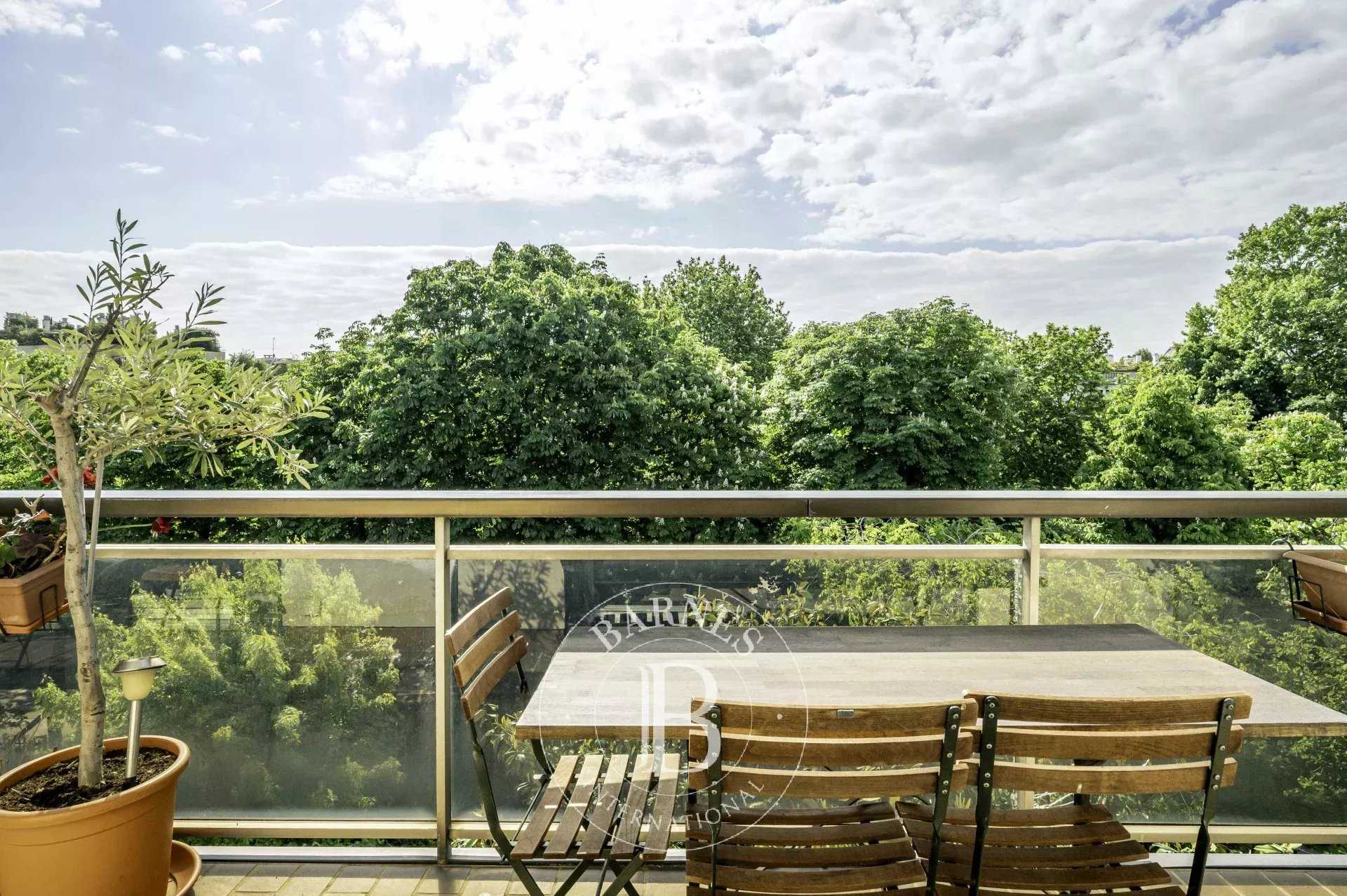 Apartment Neuilly-sur-Seine  -  ref 85906701 (picture 3)