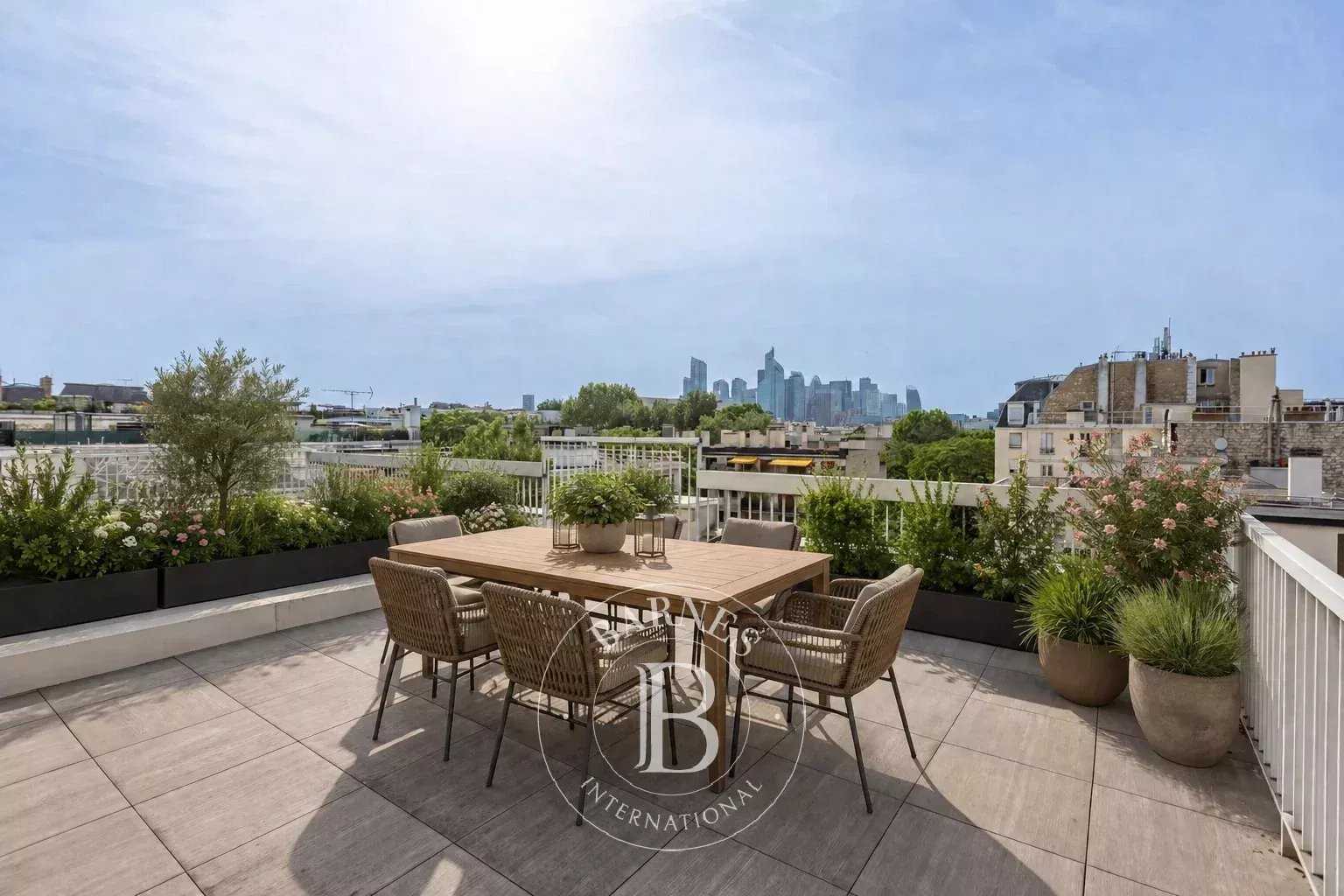 Appartement Neuilly-sur-Seine  -  ref 87050556 (picture 2)