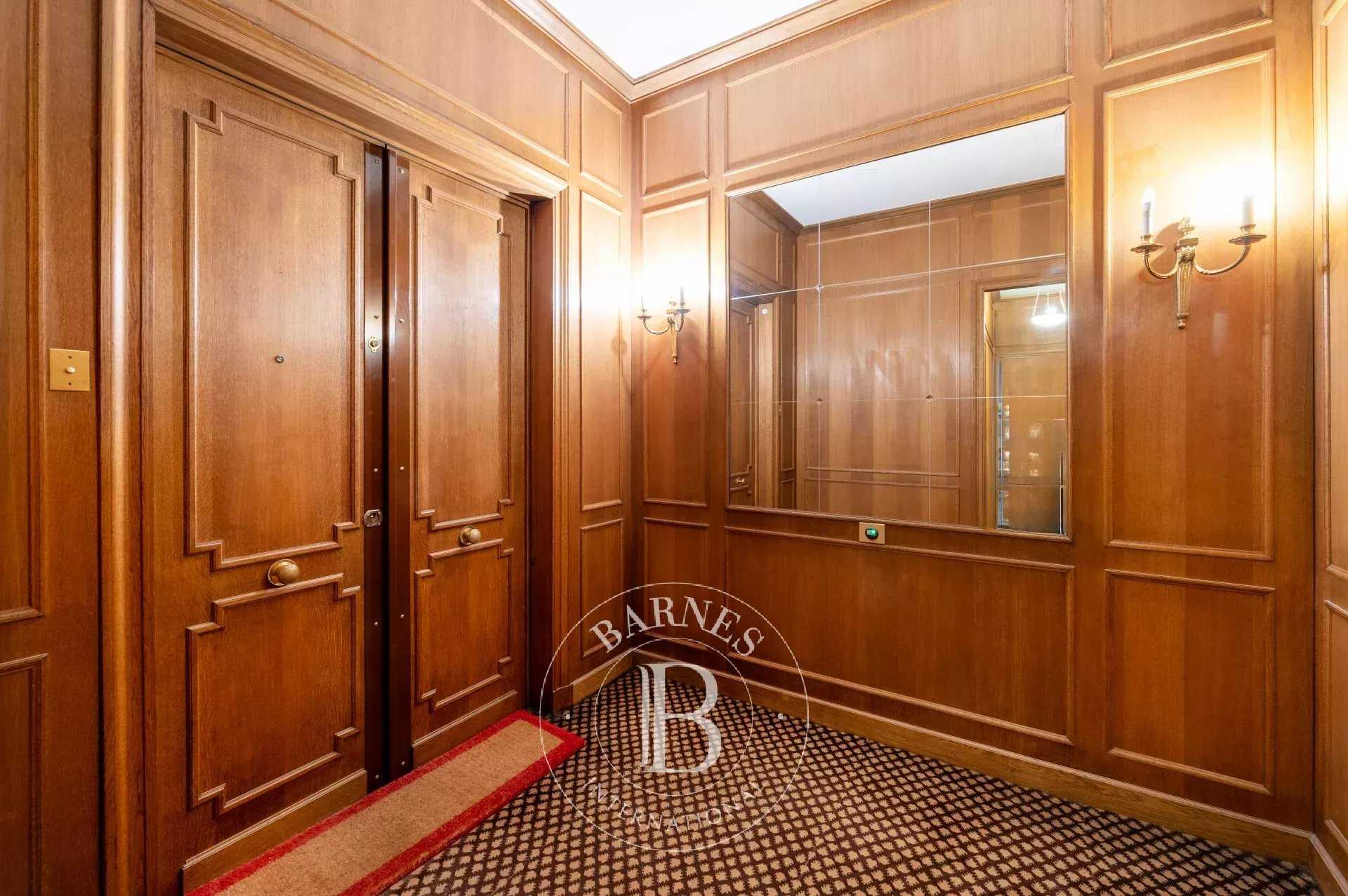 Appartement Neuilly-sur-Seine  -  ref 85906157 (picture 3)