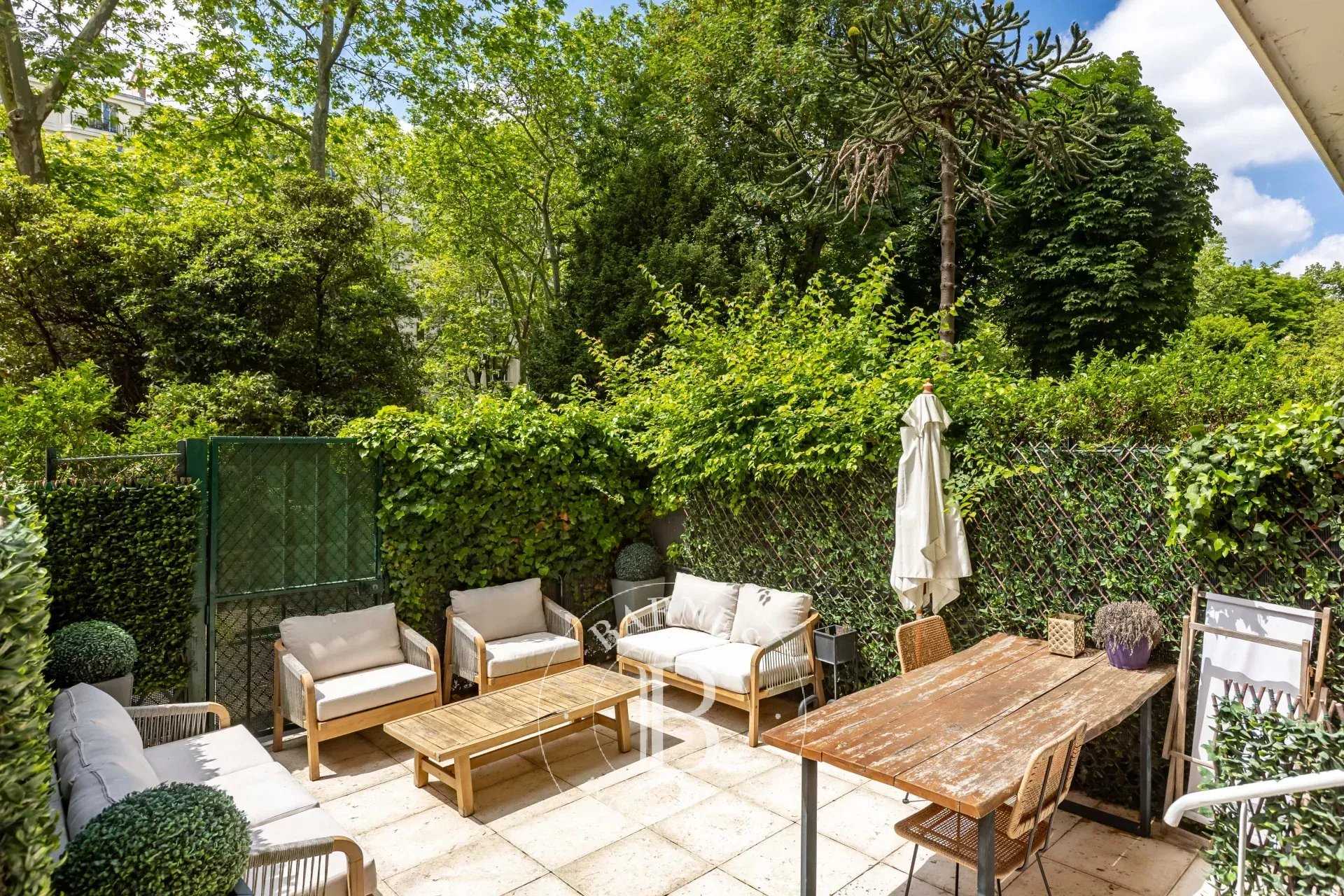 Apartment Neuilly-sur-Seine  -  ref 87034801 (picture 2)