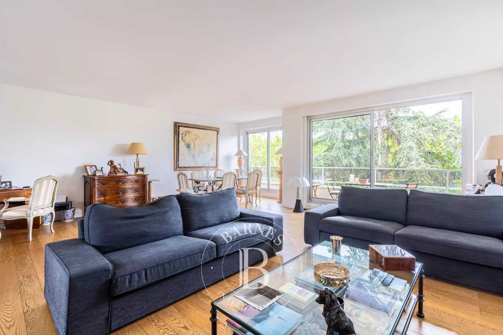 Piso Neuilly-sur-Seine  -  ref 83035012 (picture 1)