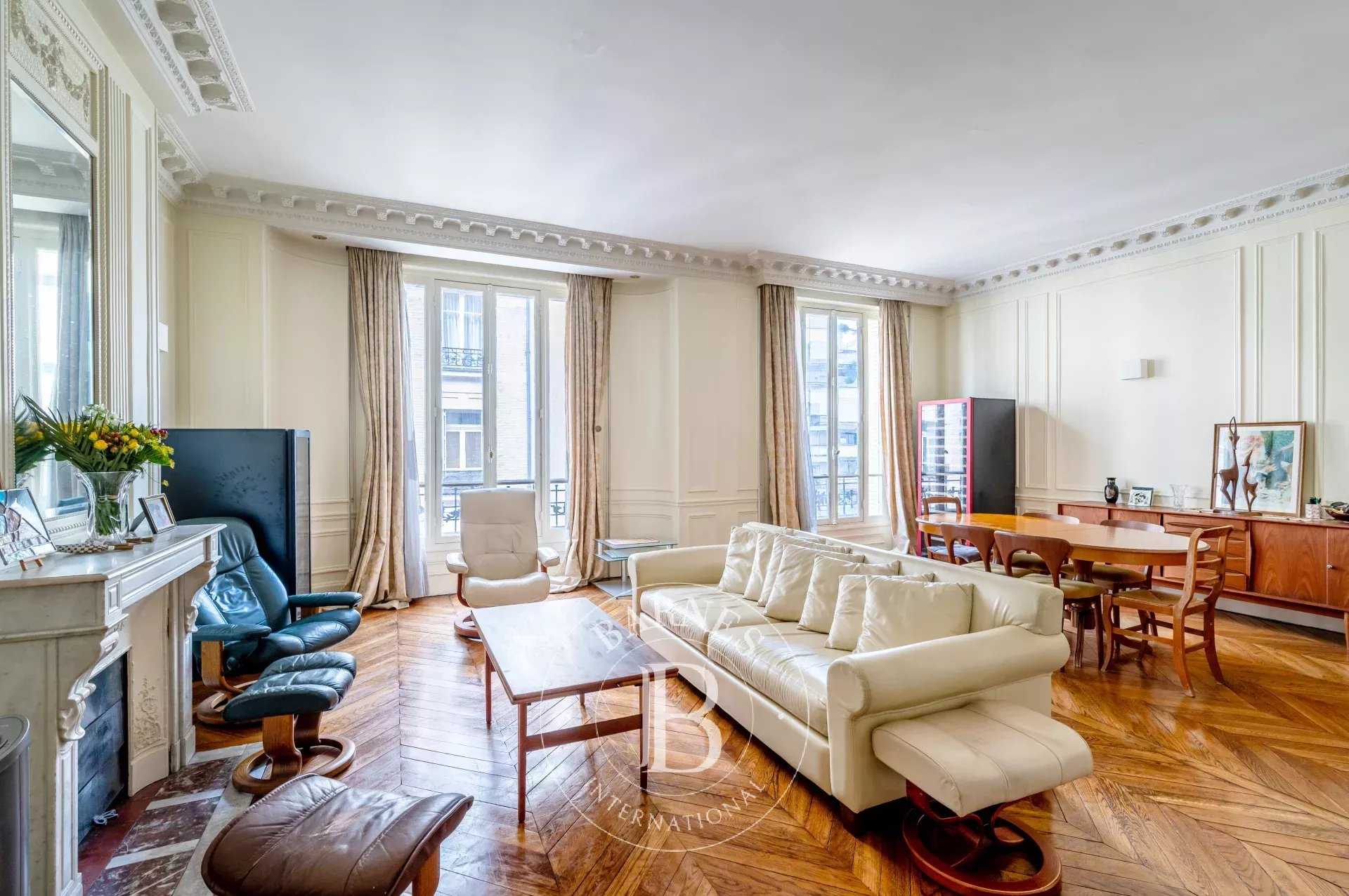 Appartement Neuilly-sur-Seine  -  ref 85993009 (picture 3)
