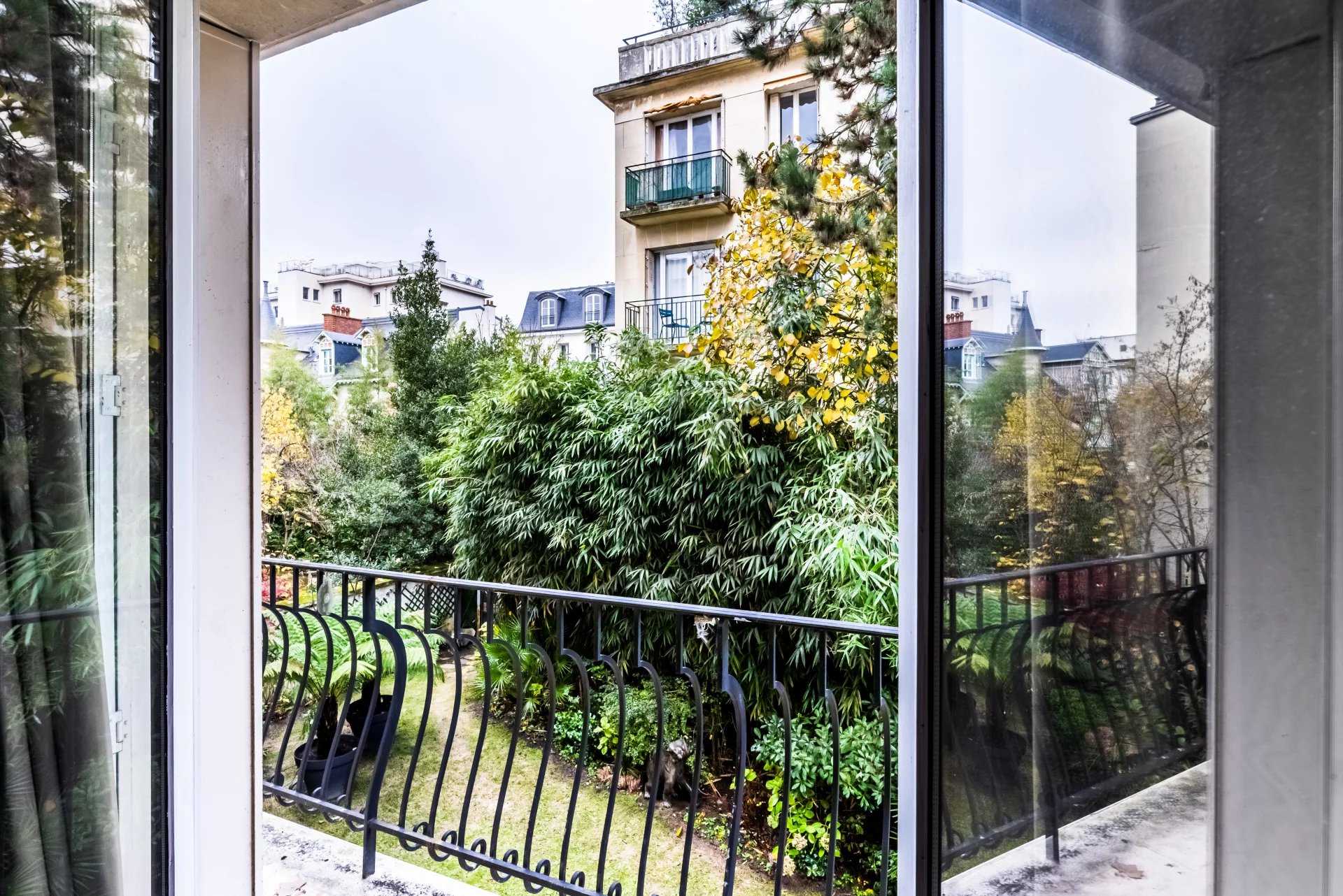 Apartment Neuilly-sur-Seine  -  ref 7728082 (picture 2)